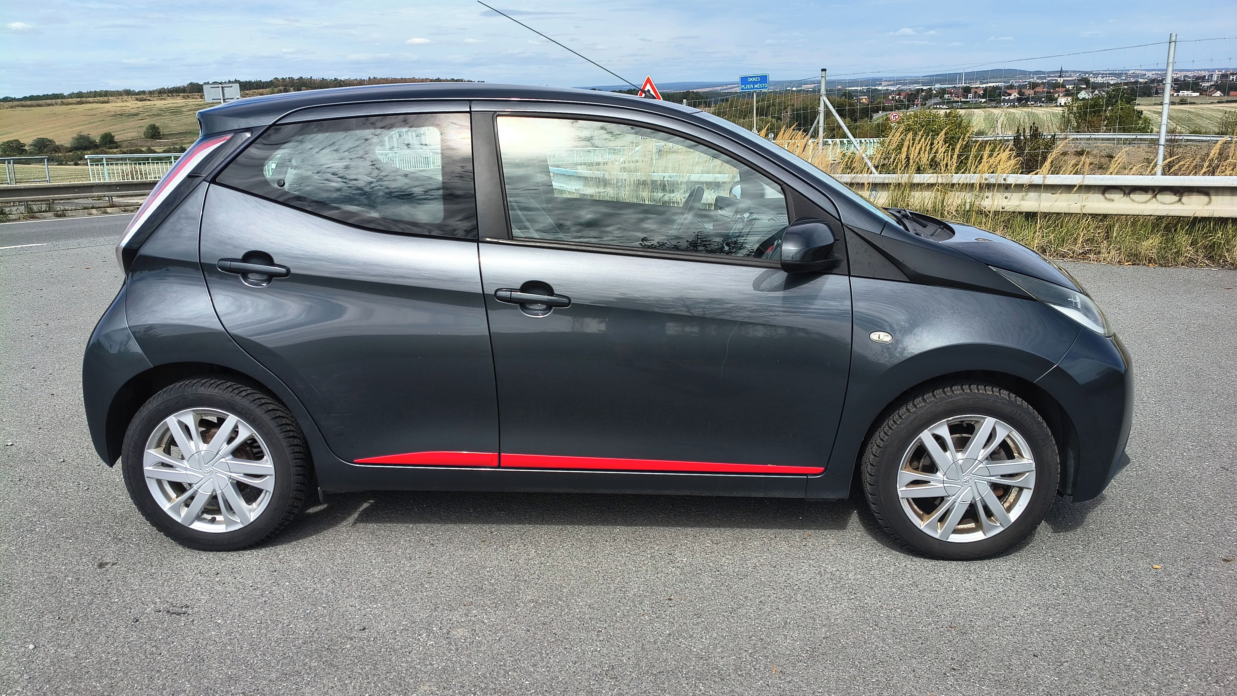 Toyota Aygo, 1.0VVTi klima výhřev kamera !! - fotka 6
