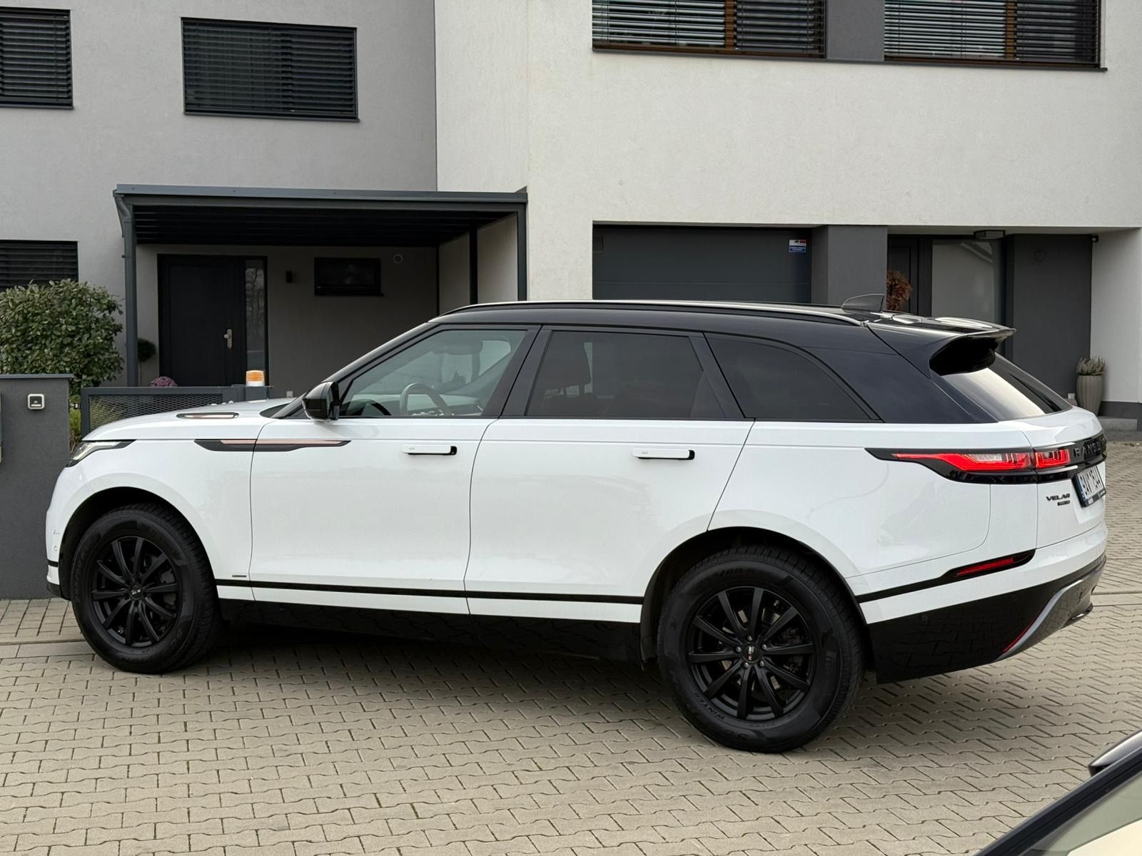 Land Rover Range Rover Velar, R-Dynamic 2.0. 184kW CZ servis - fotka 6