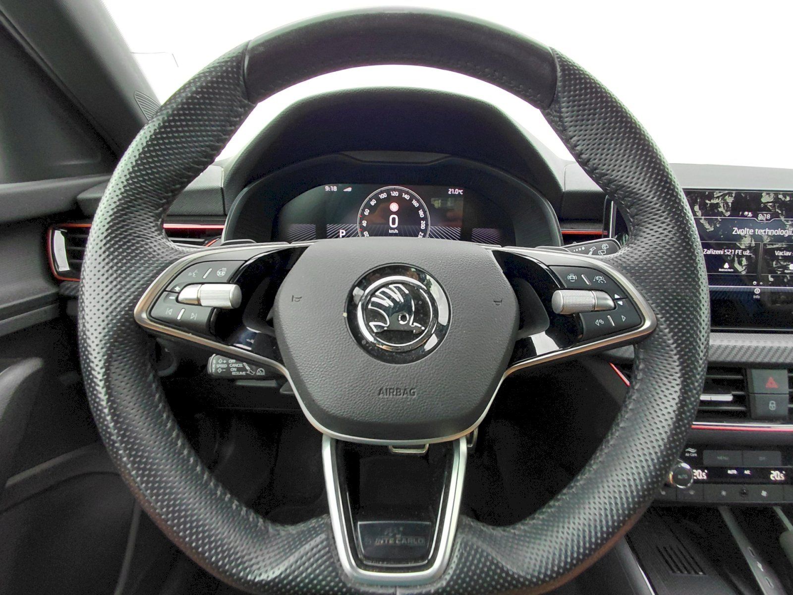 Škoda Kamiq, 1.0 TSI 85kW Monte Carlo DSG - fotka 5