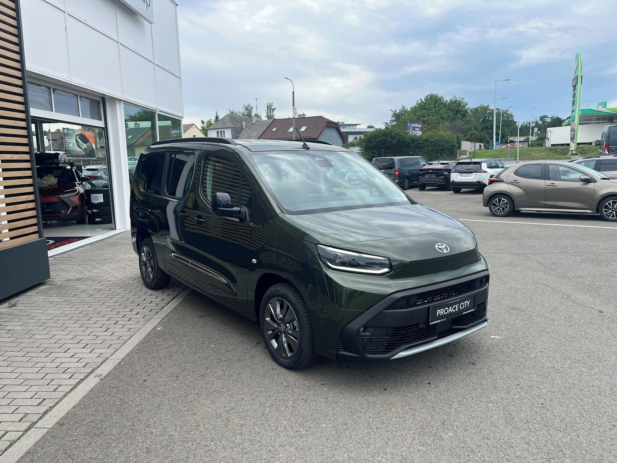 Toyota Proace City Verso, 1.5L VIP 130k 8AT - fotka 3