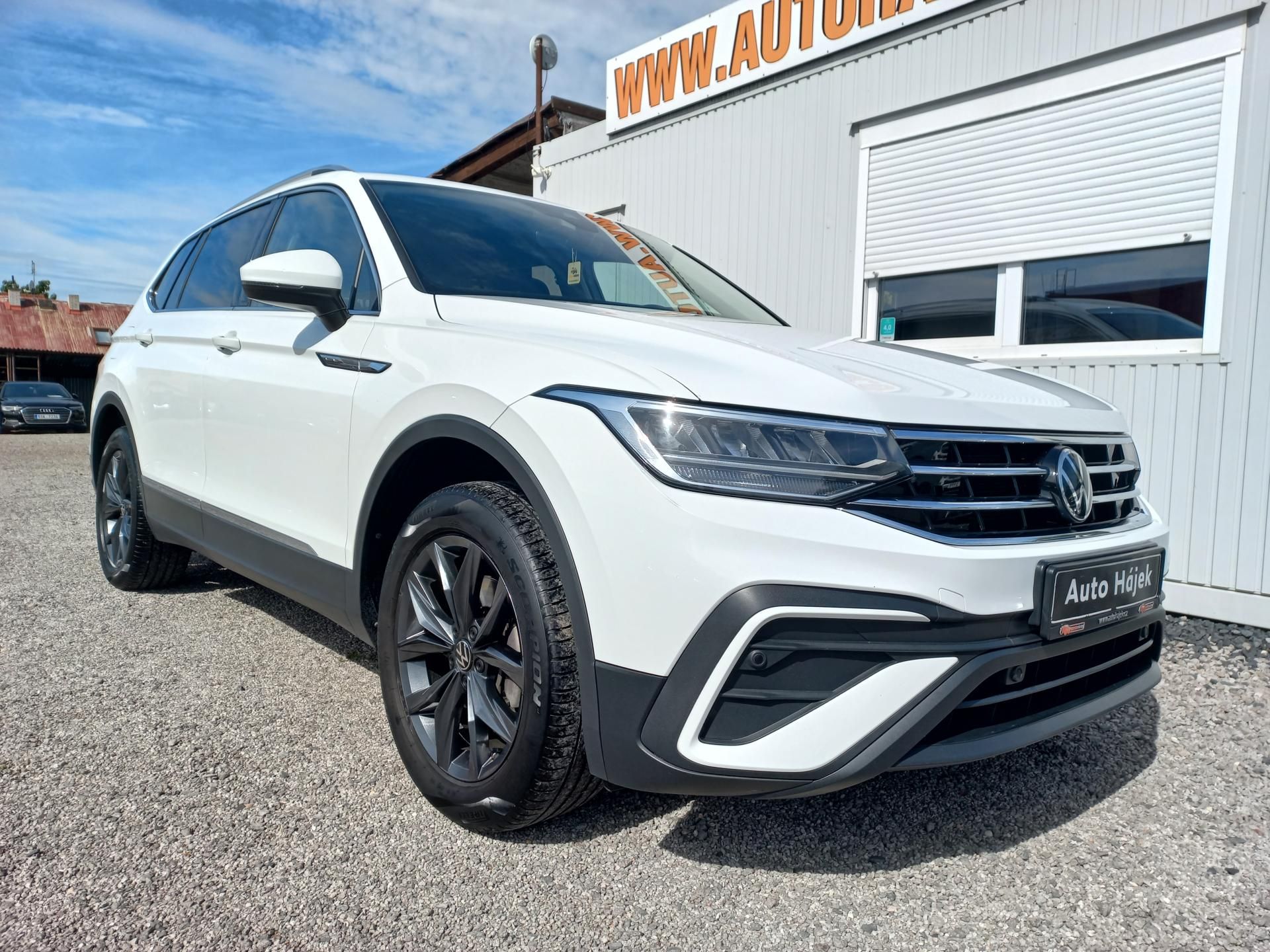 Volkswagen Tiguan Allspace, 2.0TDi 110kW 4x4 DSG ČR DPH - fotka 2
