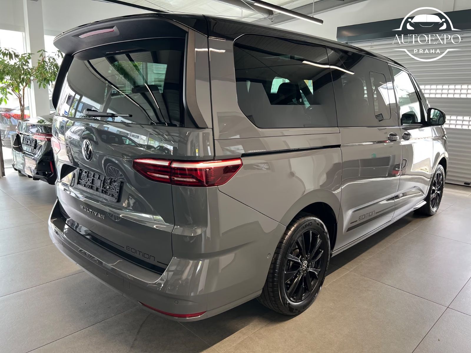 Volkswagen Multivan, Edition Long / 5 let. Garantie - fotka 3