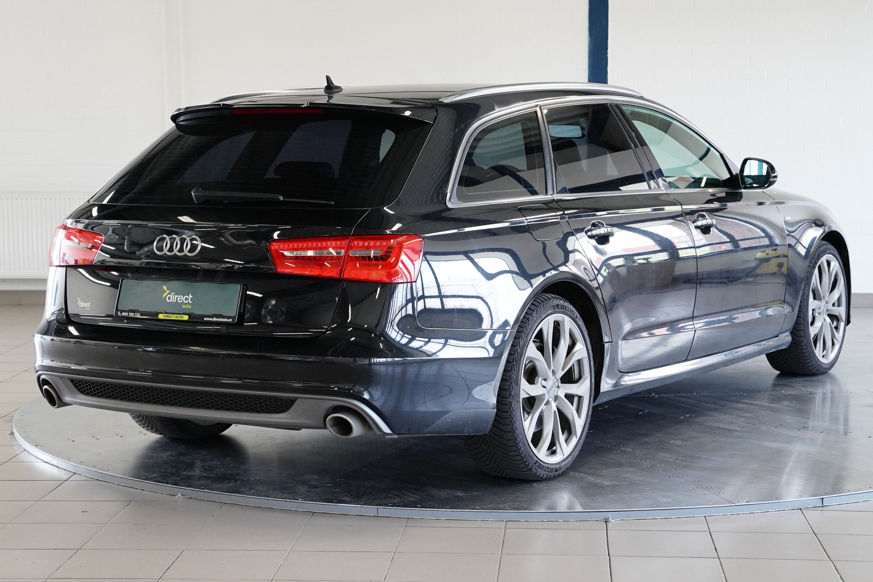 Audi A6 Avant, 3.0TDI 230 kW S-line - fotka 2