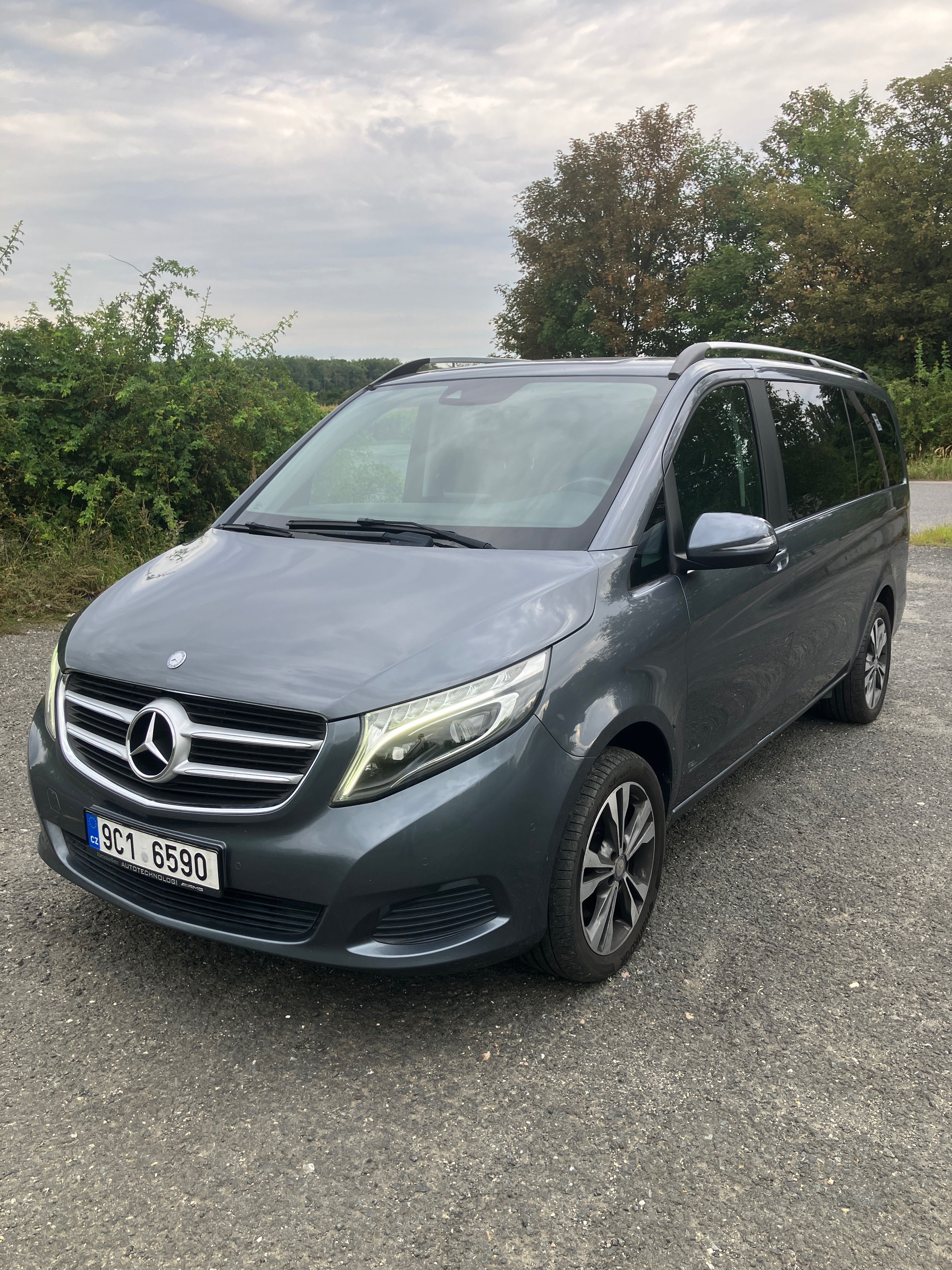 Mercedes-Benz Třídy V, V220D 4Matic tažné - fotka 2