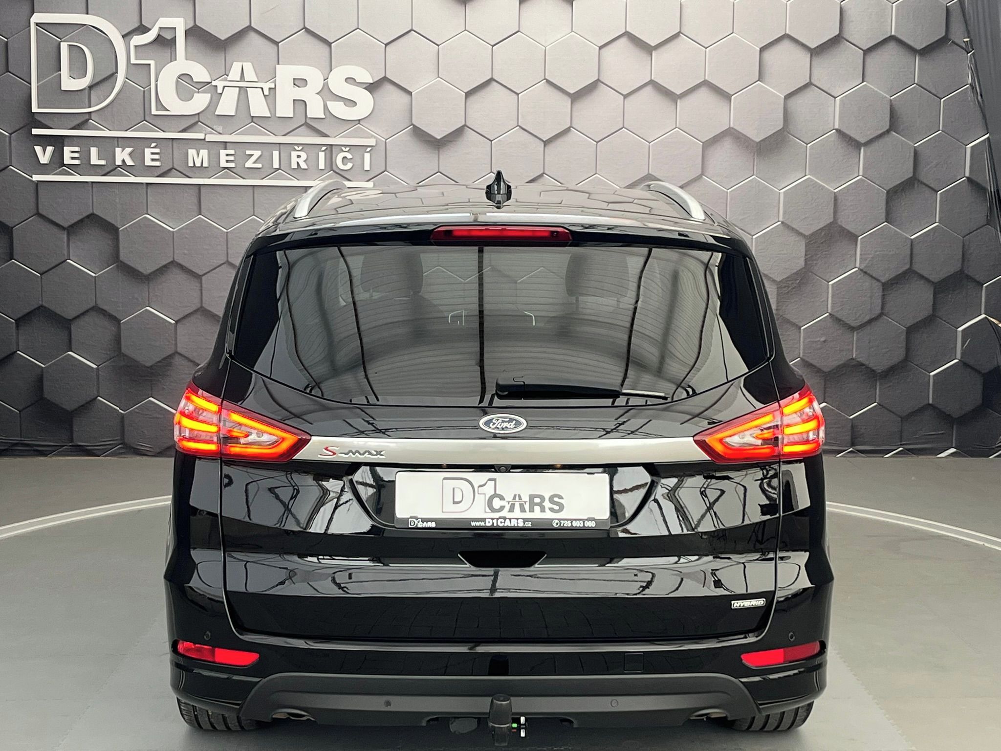 Ford S-MAX, 2.5 Duratec HEV TITANIUM - fotka 3