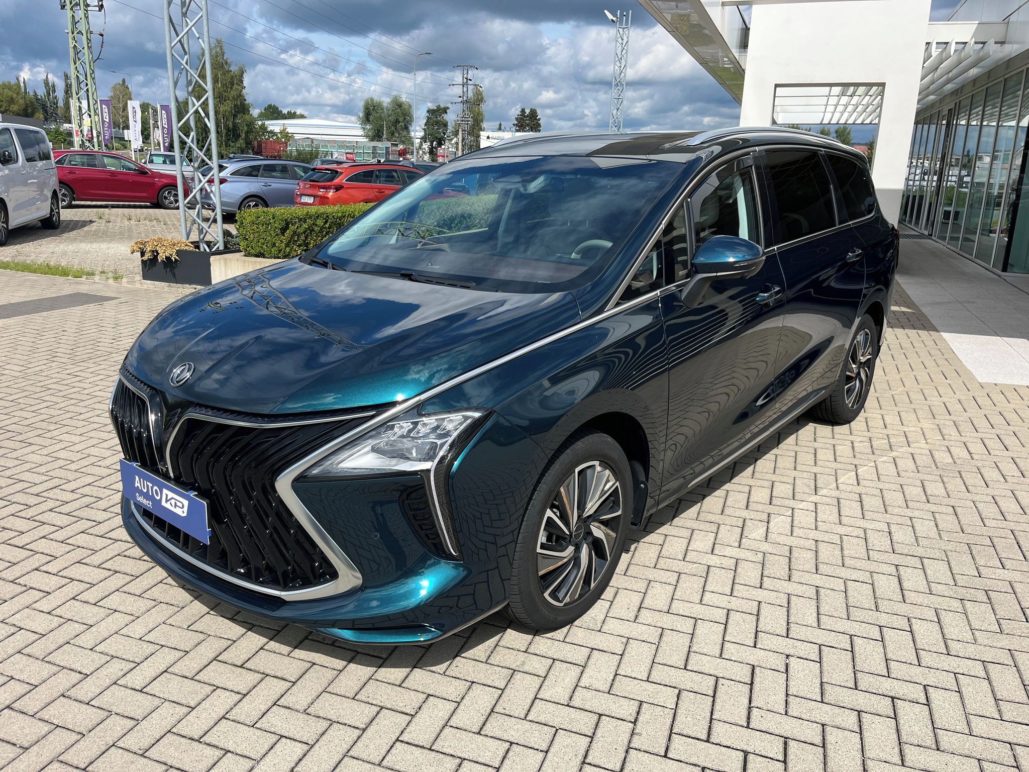 Dongfeng U-Tour, 1,5 Turbo 130kW Exclusive FR - fotka 2