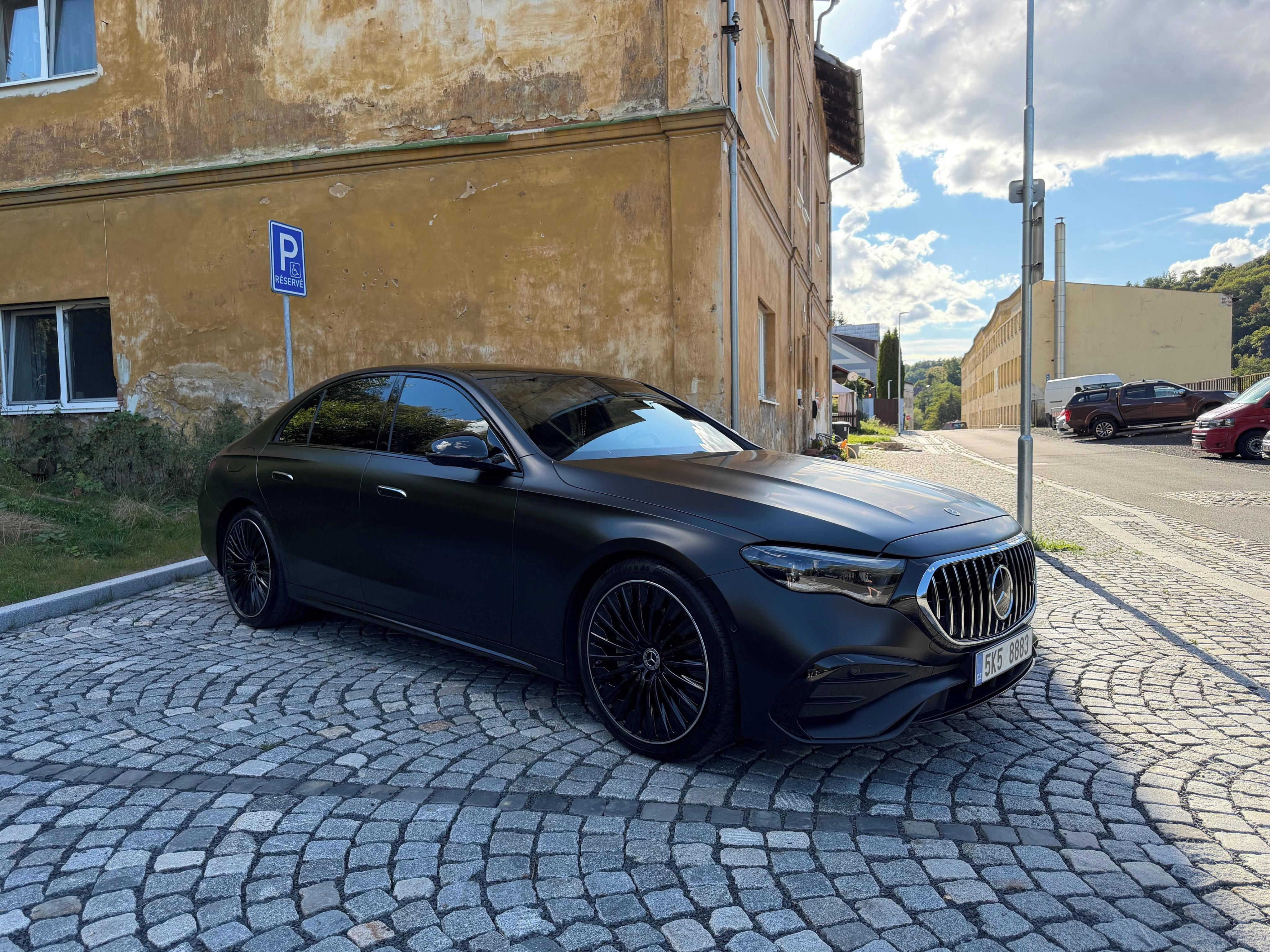 Mercedes-Benz Třídy E, Mercedes E450d - TOP VÝBAVA - fotka 2
