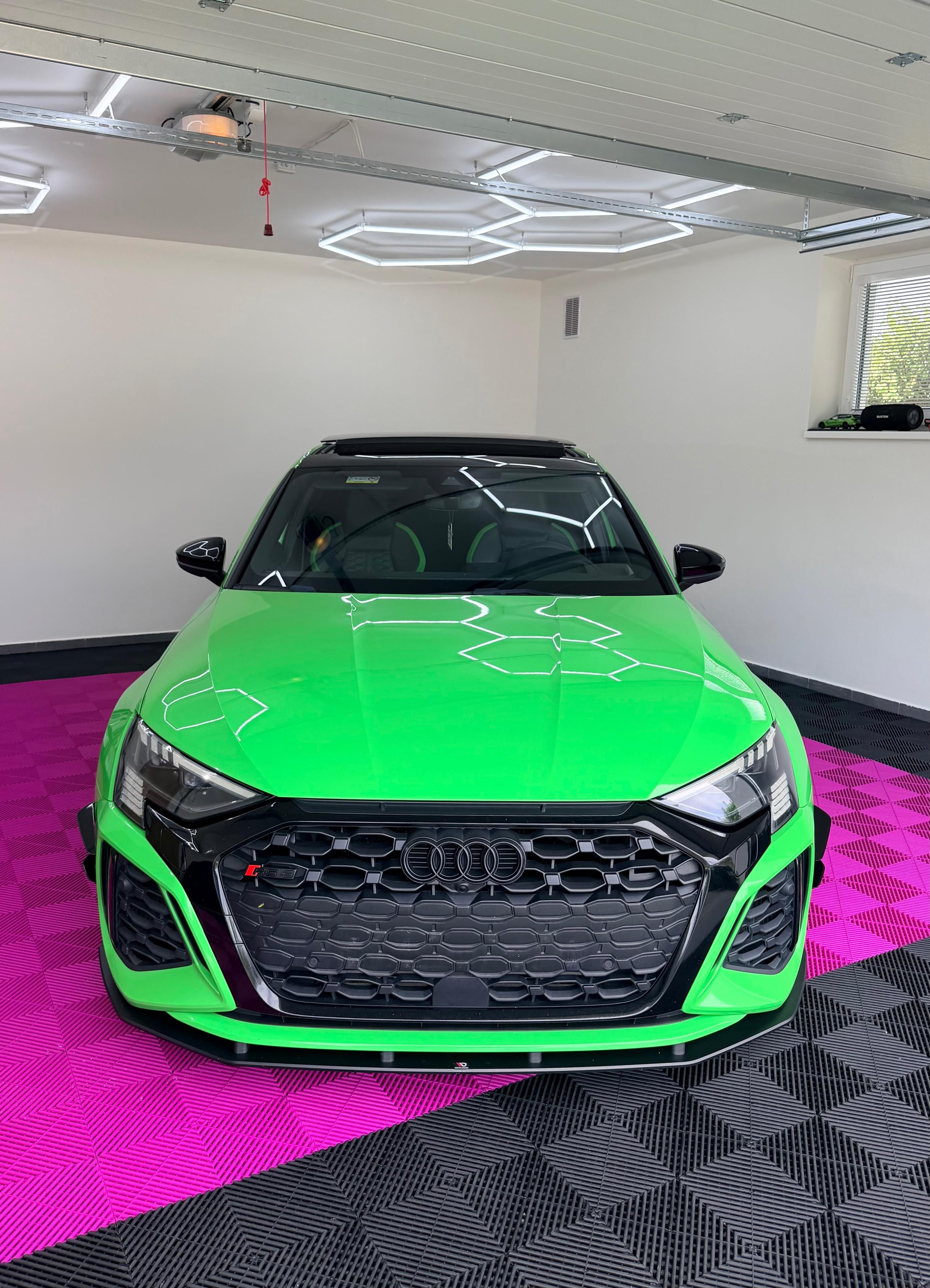 Audi RS3, Audi RS3 sedan - fotka 2