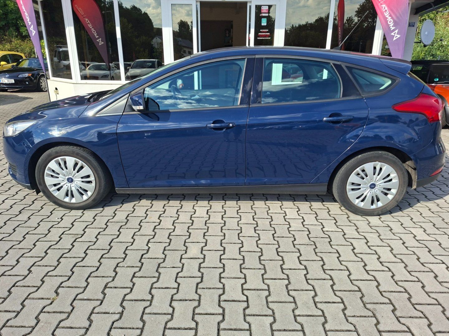 Ford Focus, 1.0EB 74kW TREND -NOVÉ V ČR - fotka 5