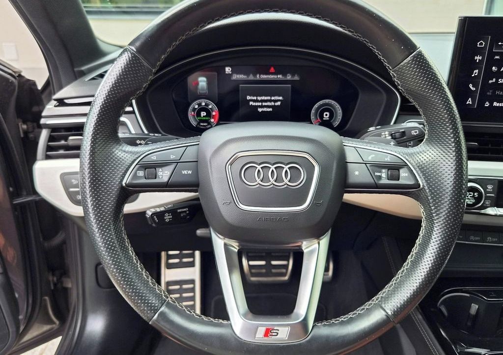 Audi A4 Avant, 40 TDI quattro Stronic Sline - fotka 2