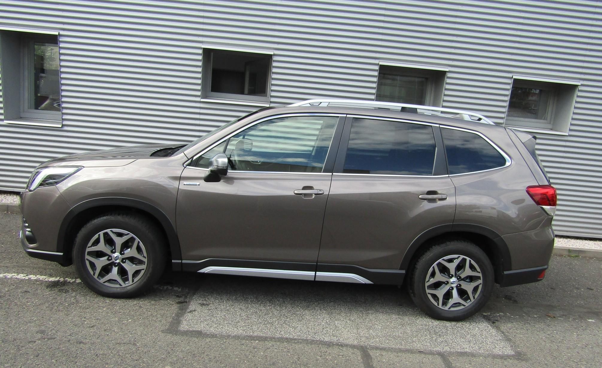 Subaru Forester, Comfort NAVI ČR serv. kň. - fotka 2