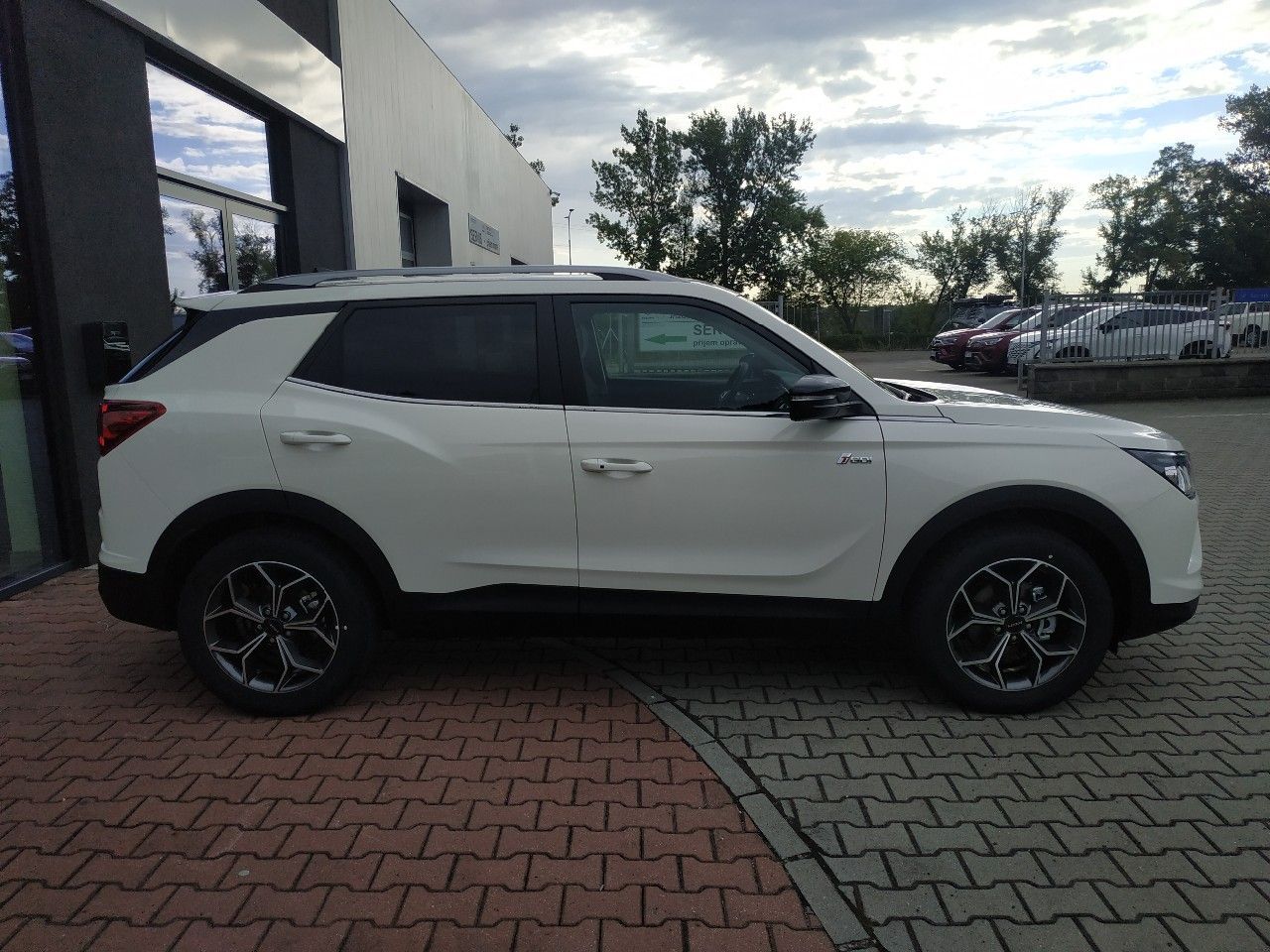 KGM Korando, 1.5T,SMART,4WD,MT,SKLADEM - fotka 4