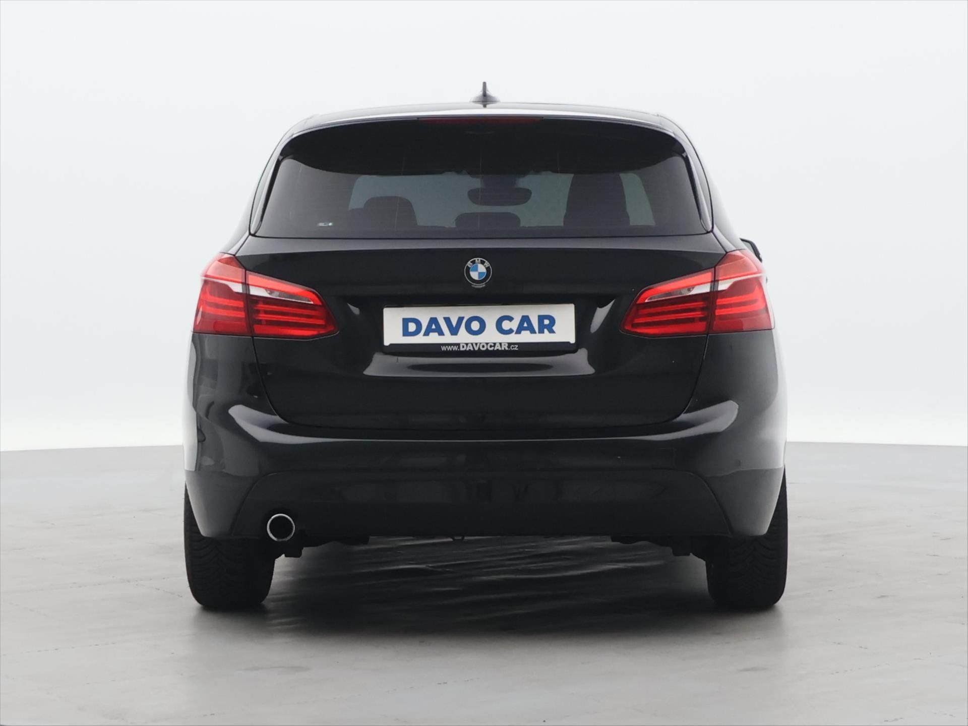BMW Řada 2, 2,0 218d 100kW Aut. Comfort+ - fotka 6