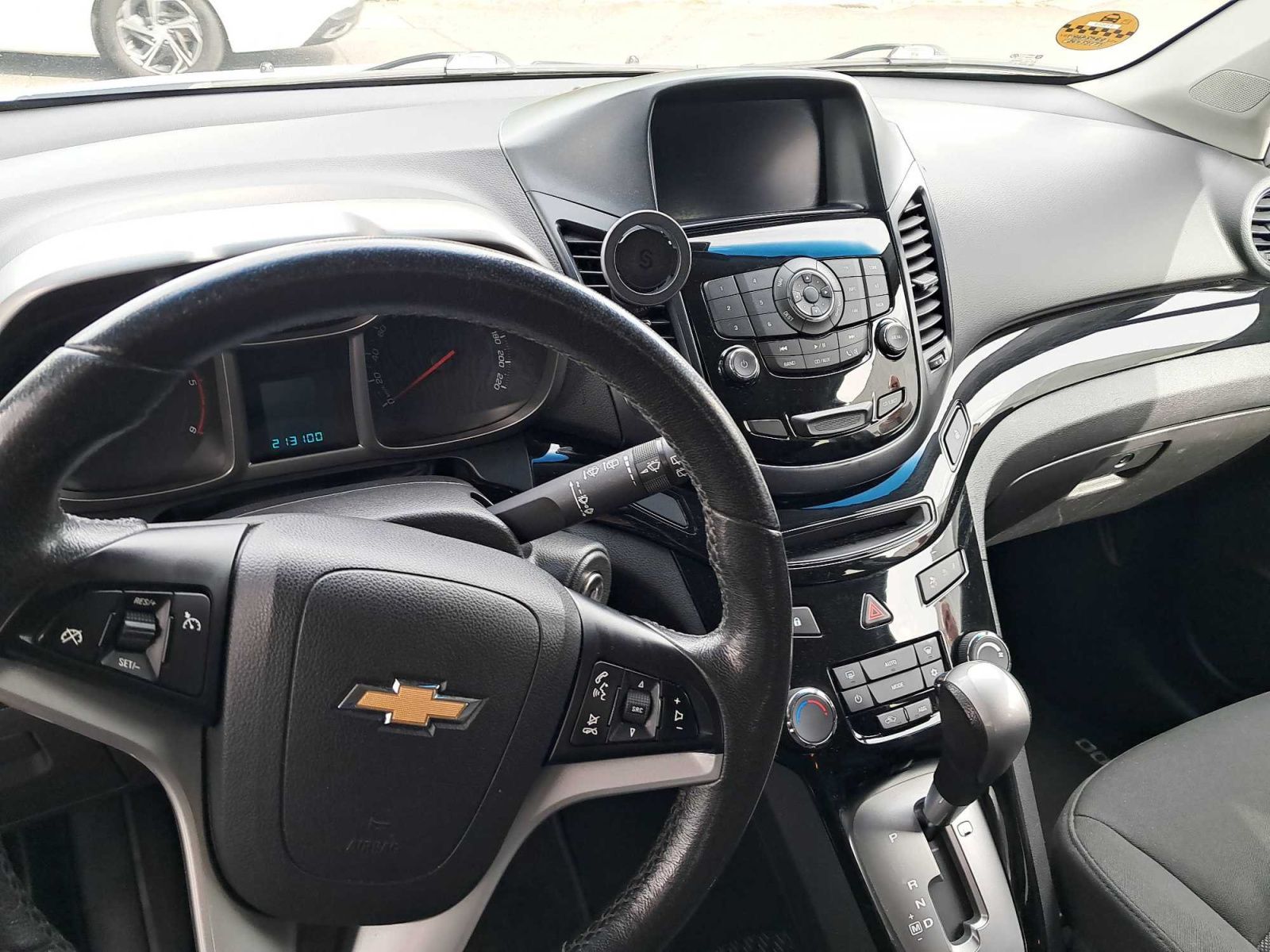 Chevrolet Orlando, 2.0 VCDi, Automat, 7 míst - fotka 3