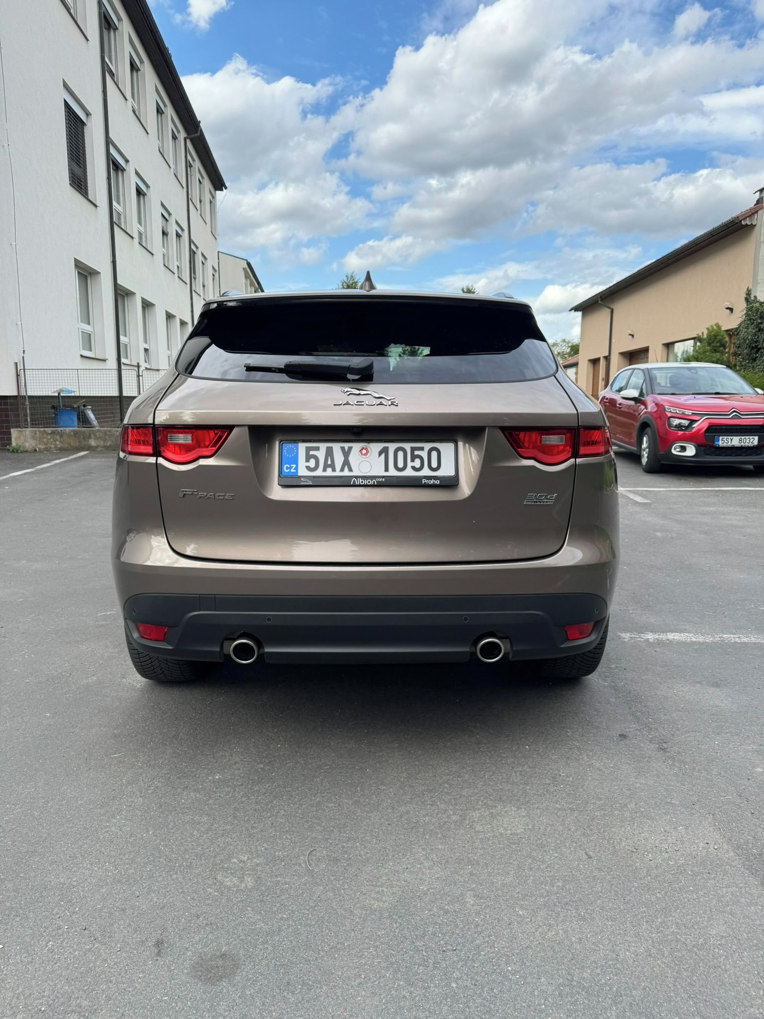 Jaguar F-Pace, Jaguar F-PACE 30d AWD 3.0 V6 - fotka 5