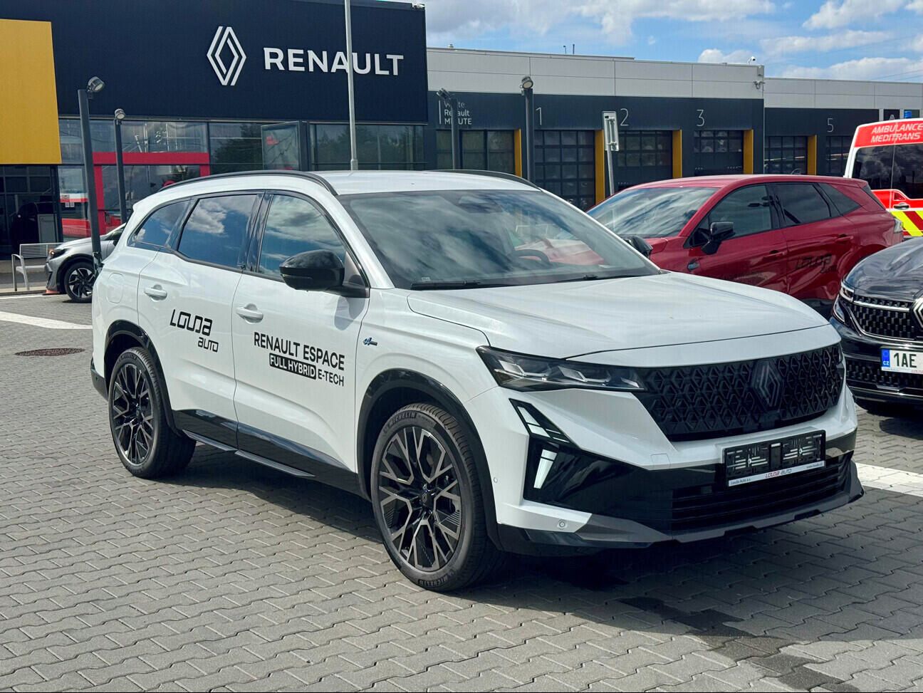 Renault Espace, Esprit Alpine E-TECH 200 5 mís - fotka 2