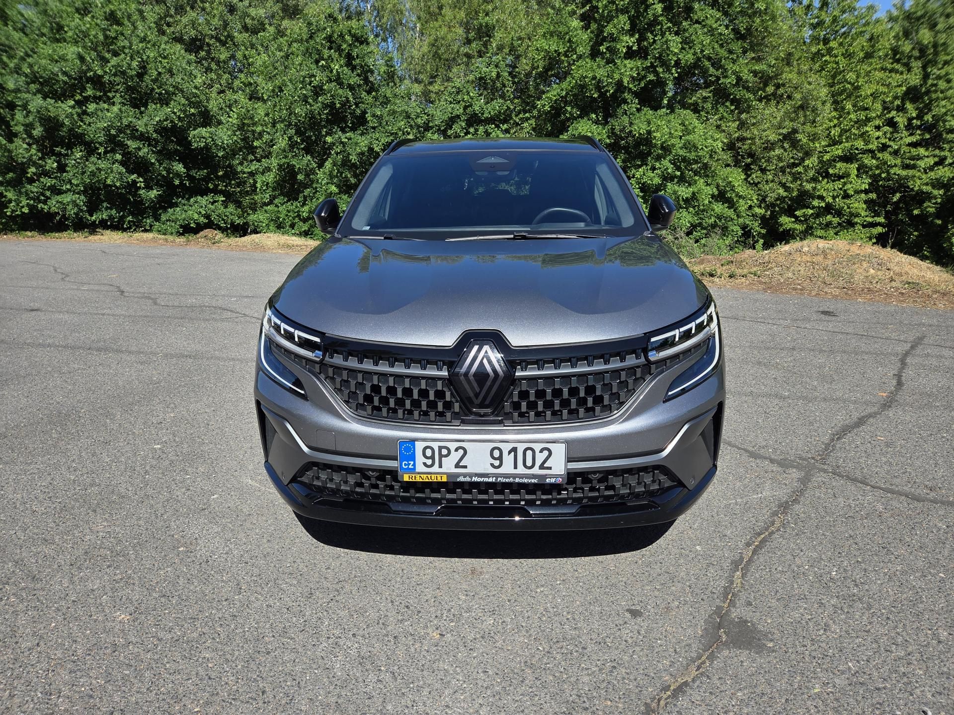 Renault Espace, esprit Alpine E-Tech 7 míst - fotka 3
