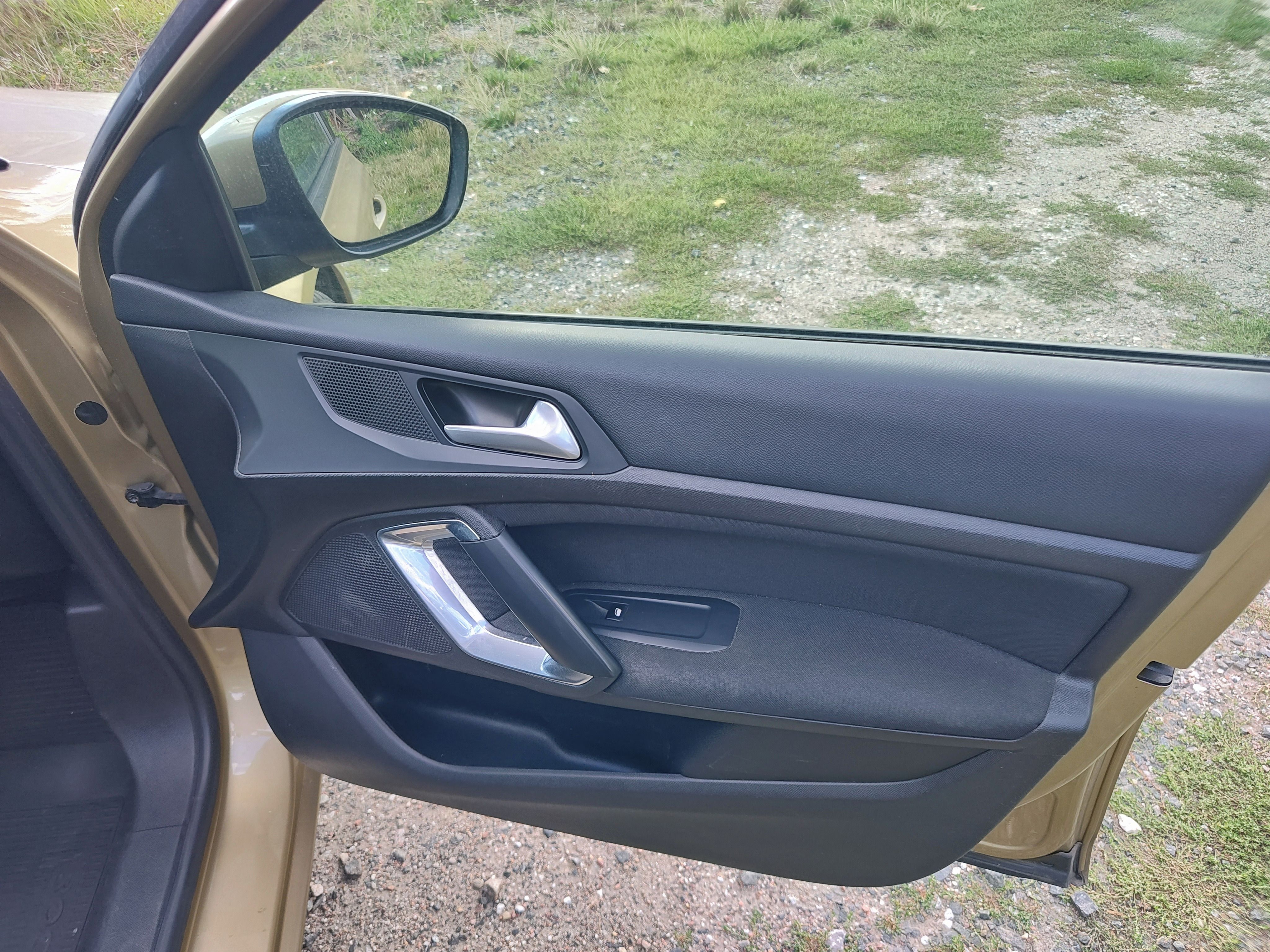 Peugeot 308, 1,2 96 Kw 1.Majitel, Původ ČR - fotka 5