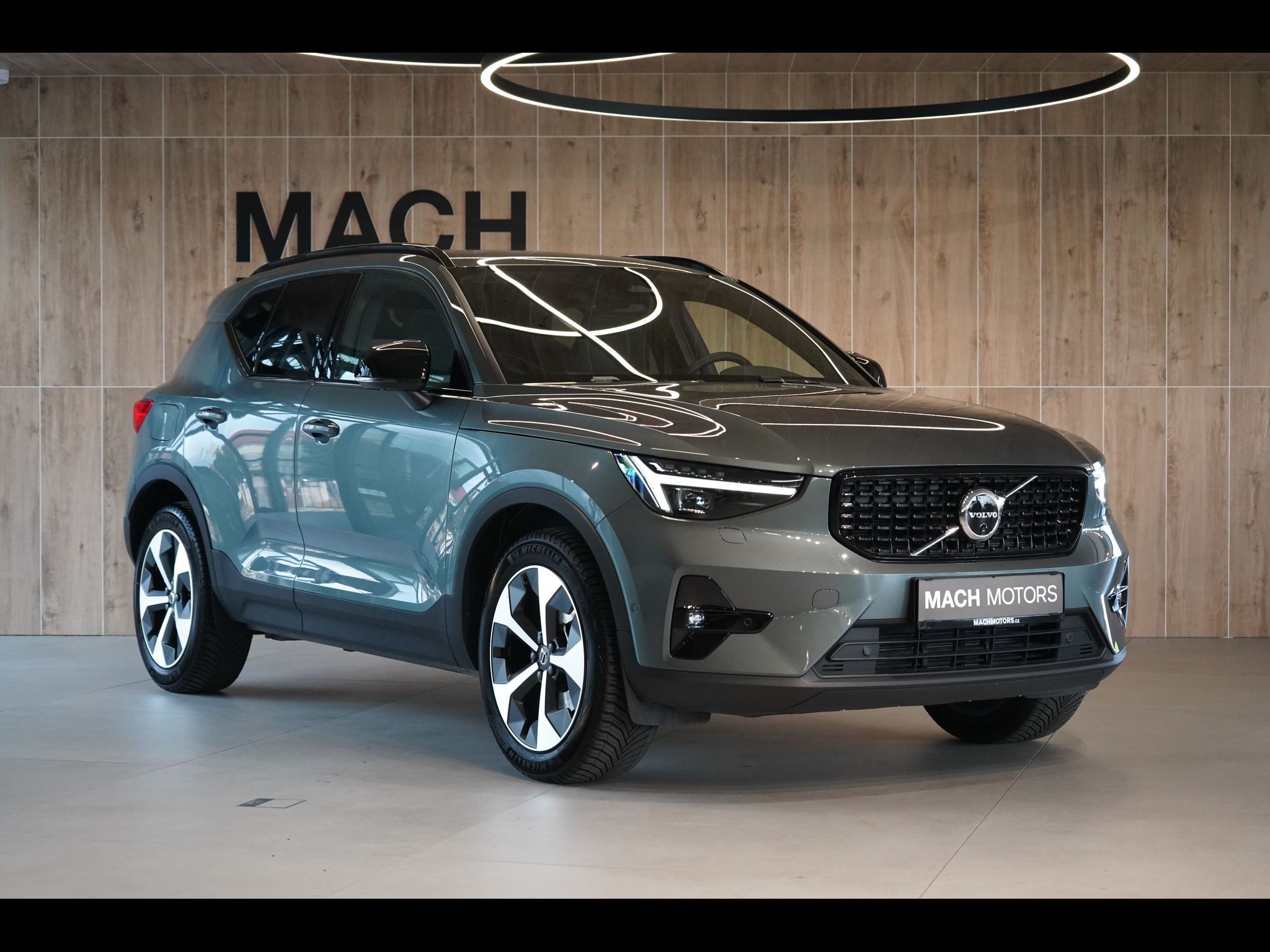 Volvo XC40, B4 PLUS Dark, 360°, LED Pixel - fotka 4