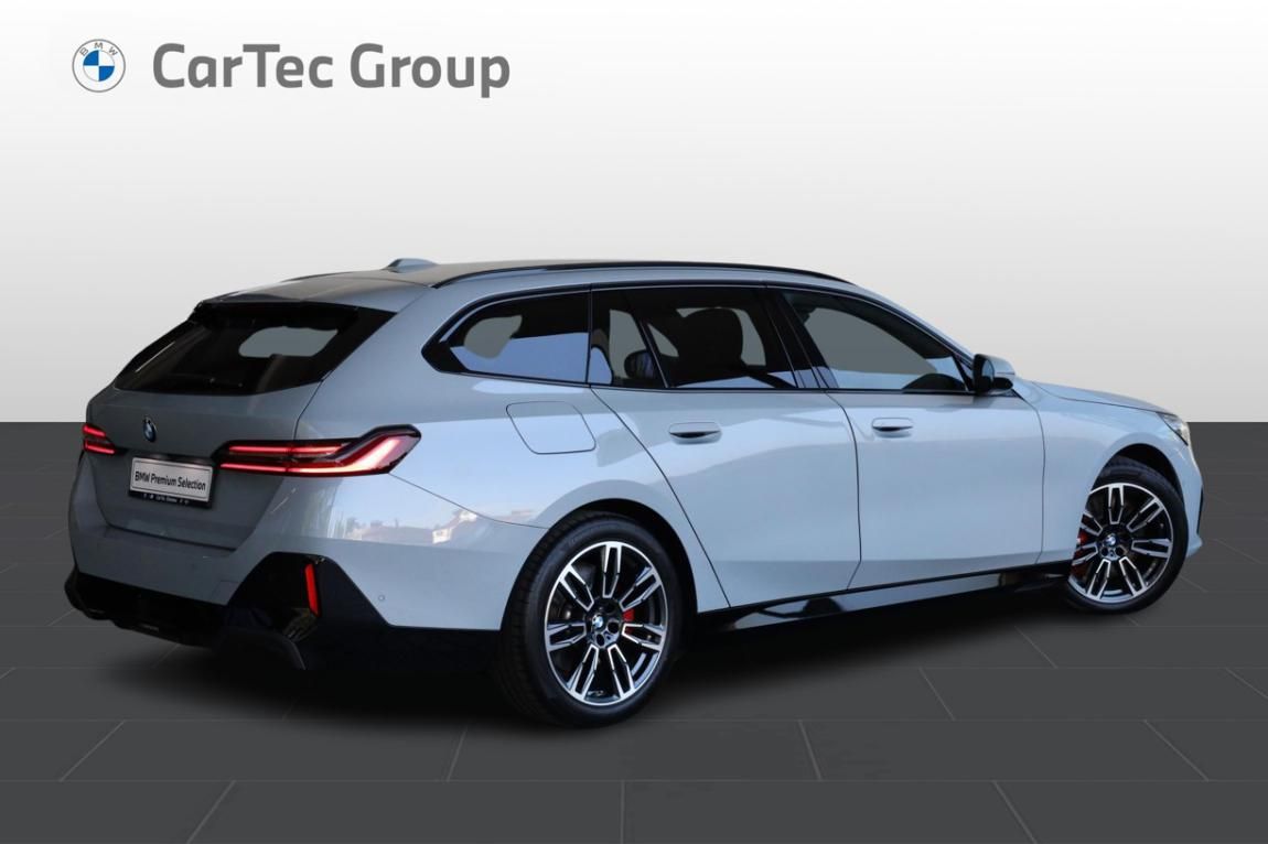 BMW Řada 5, 540d xDrive Touring - fotka 6