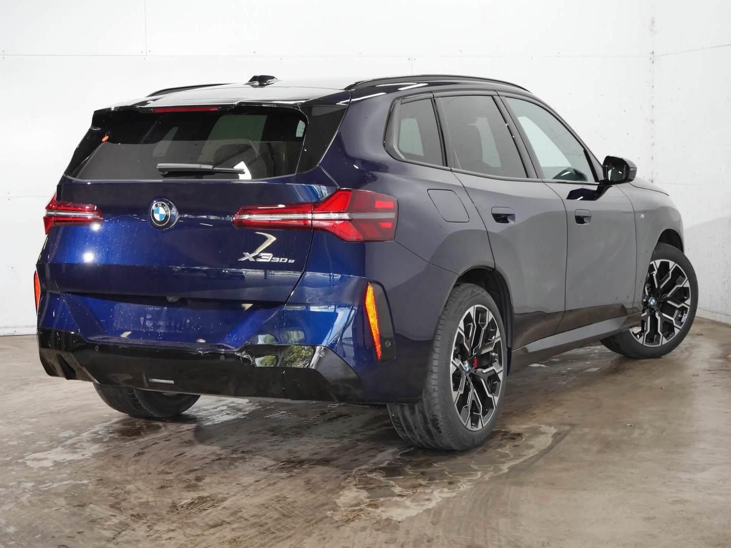 BMW X3, X3 30e xDrive M PRO - fotka 4