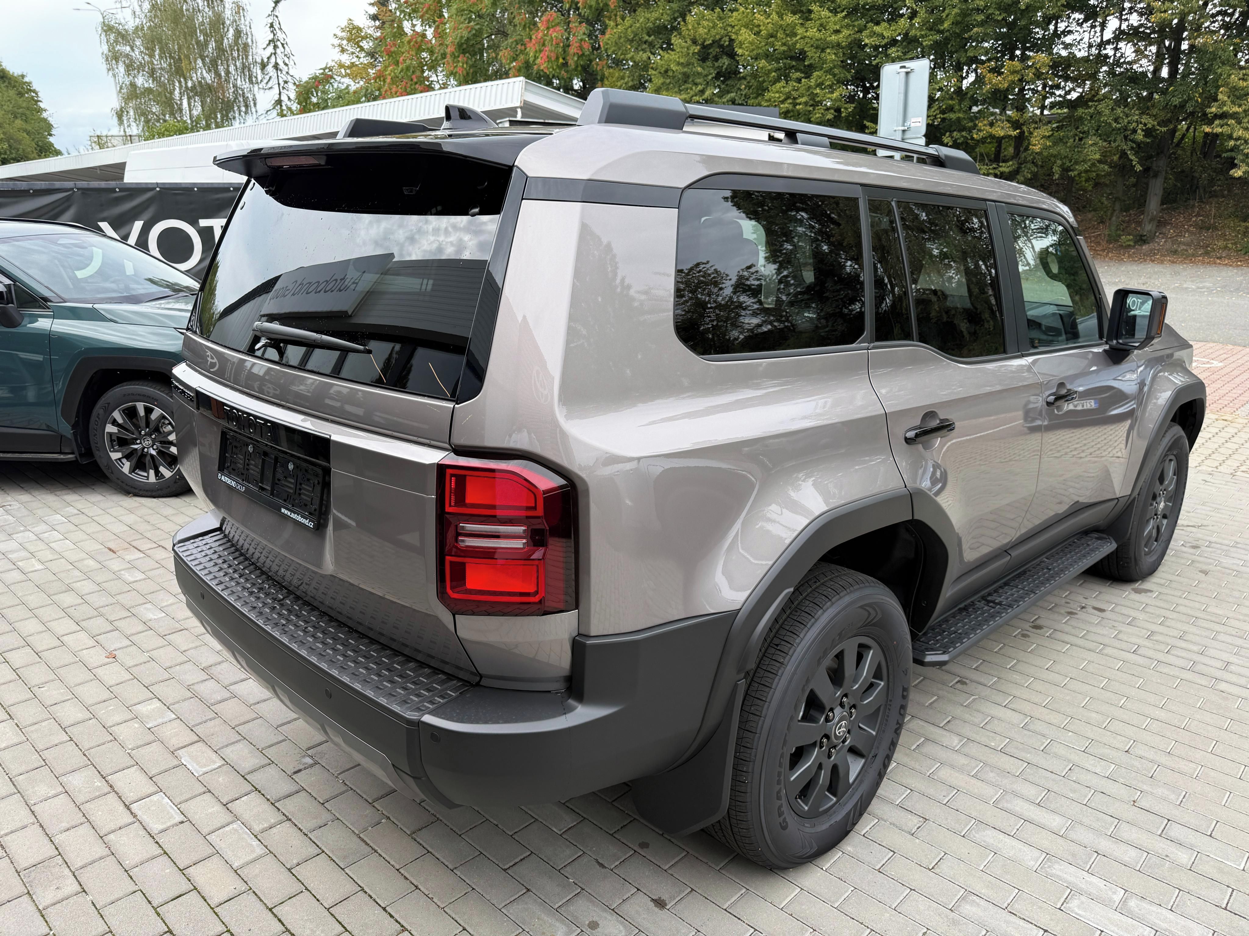 Toyota Land Cruiser, 2.8 MHEV Invincible - fotka 6