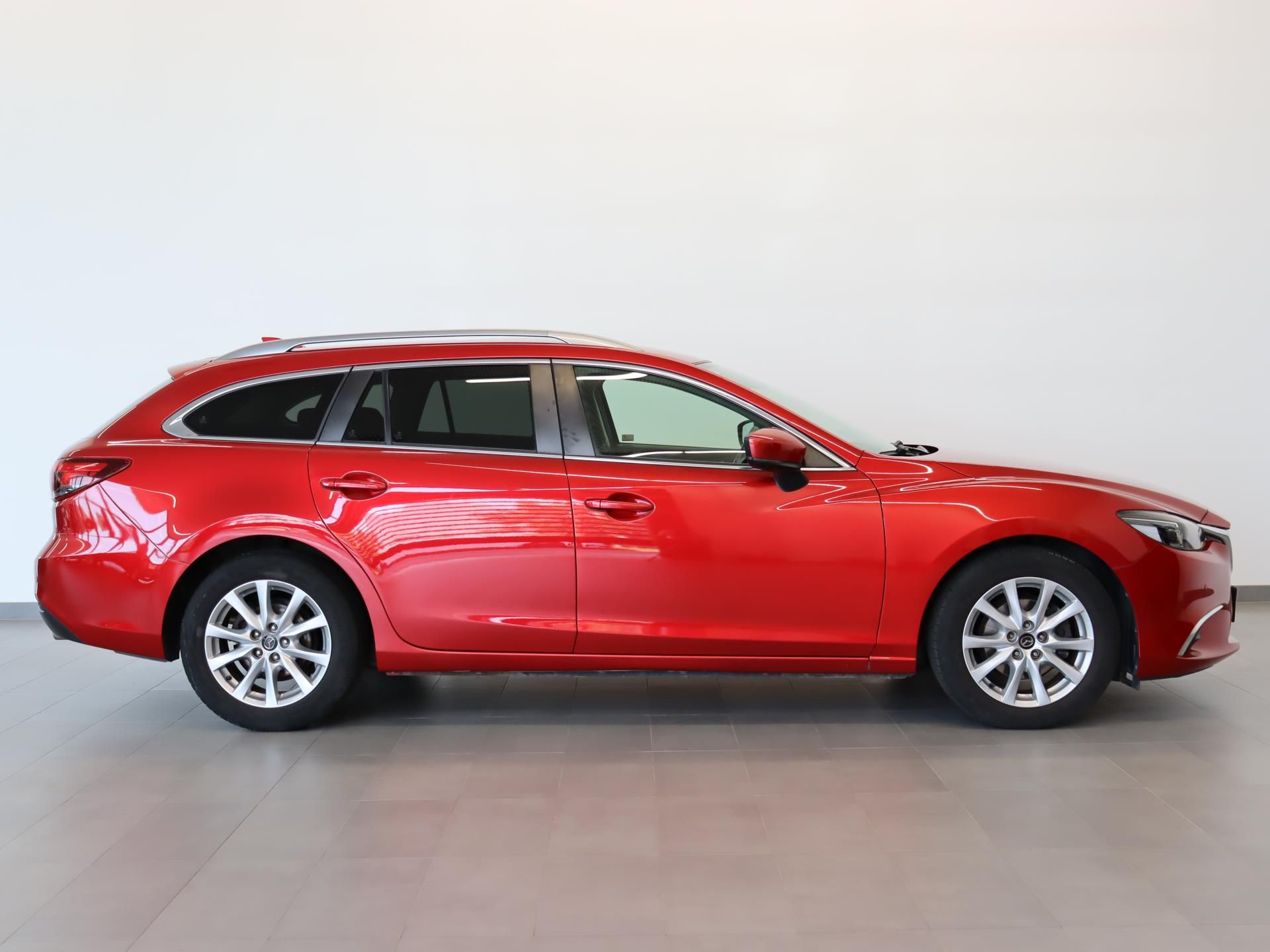 Mazda 6, 2.2 D SKYACTIV - fotka 3