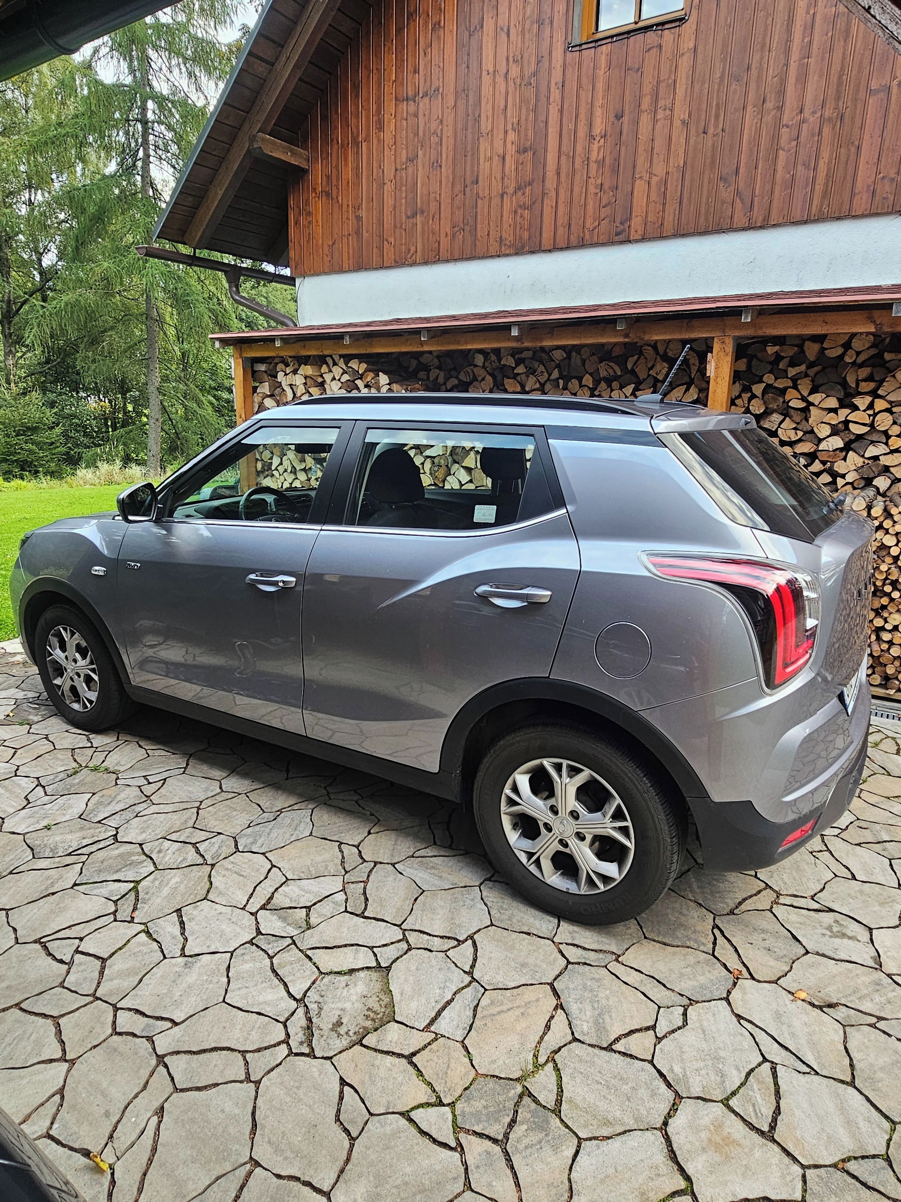 SsangYong Tivoli, 1.5 T-GDI 4x4 Automat odpočet - fotka 2