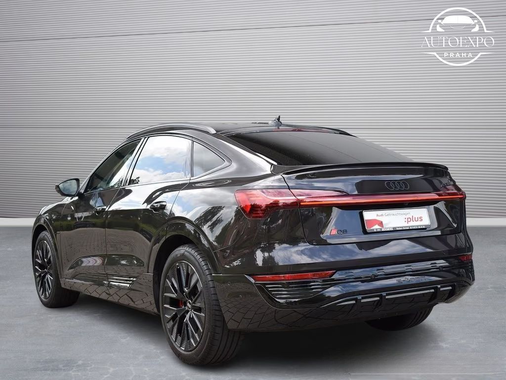 Audi Q8 e-tron, Sportback 55 qu. *S-line*Pano* - fotka 3