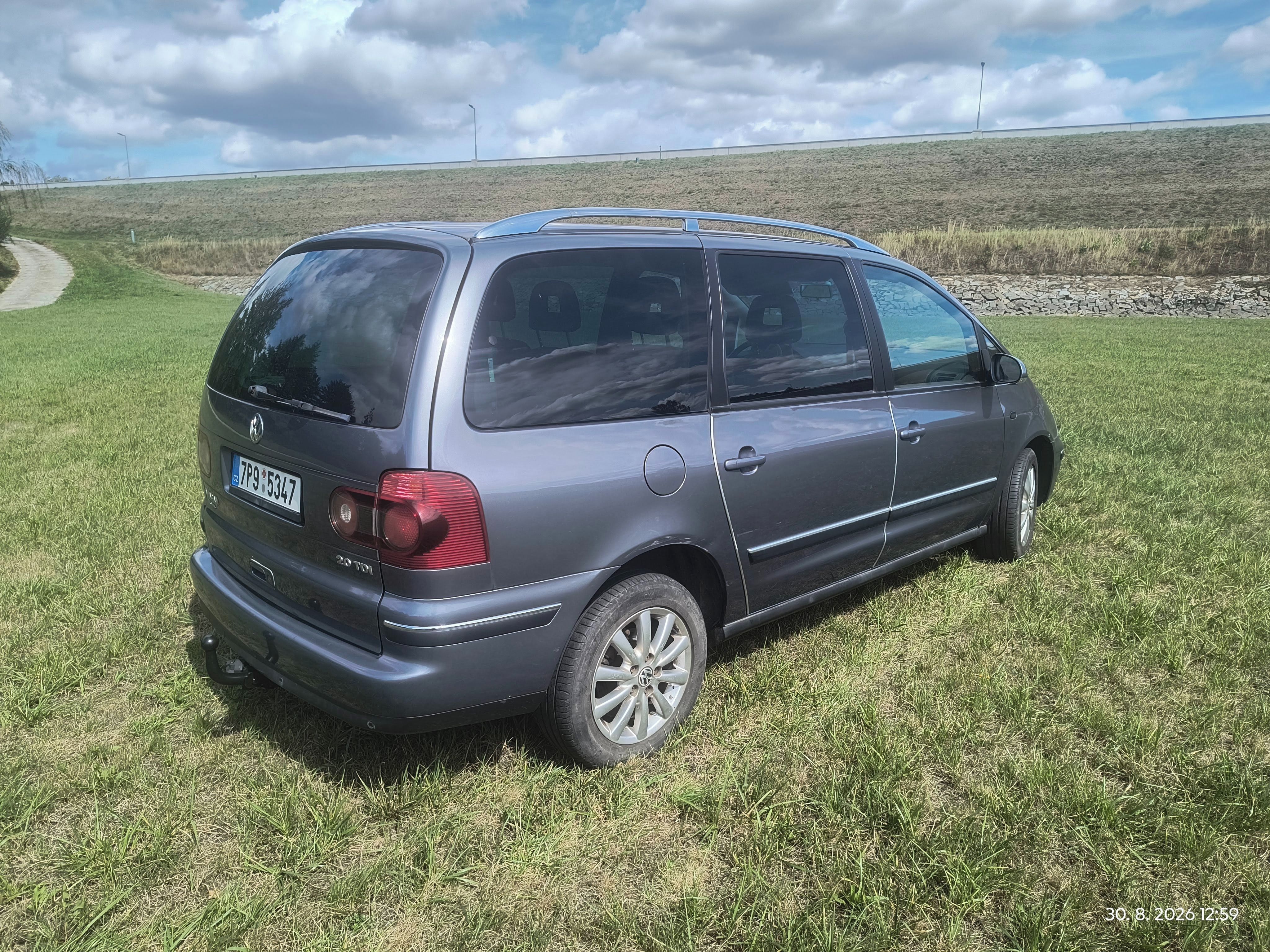 Volkswagen Sharan - fotka 3