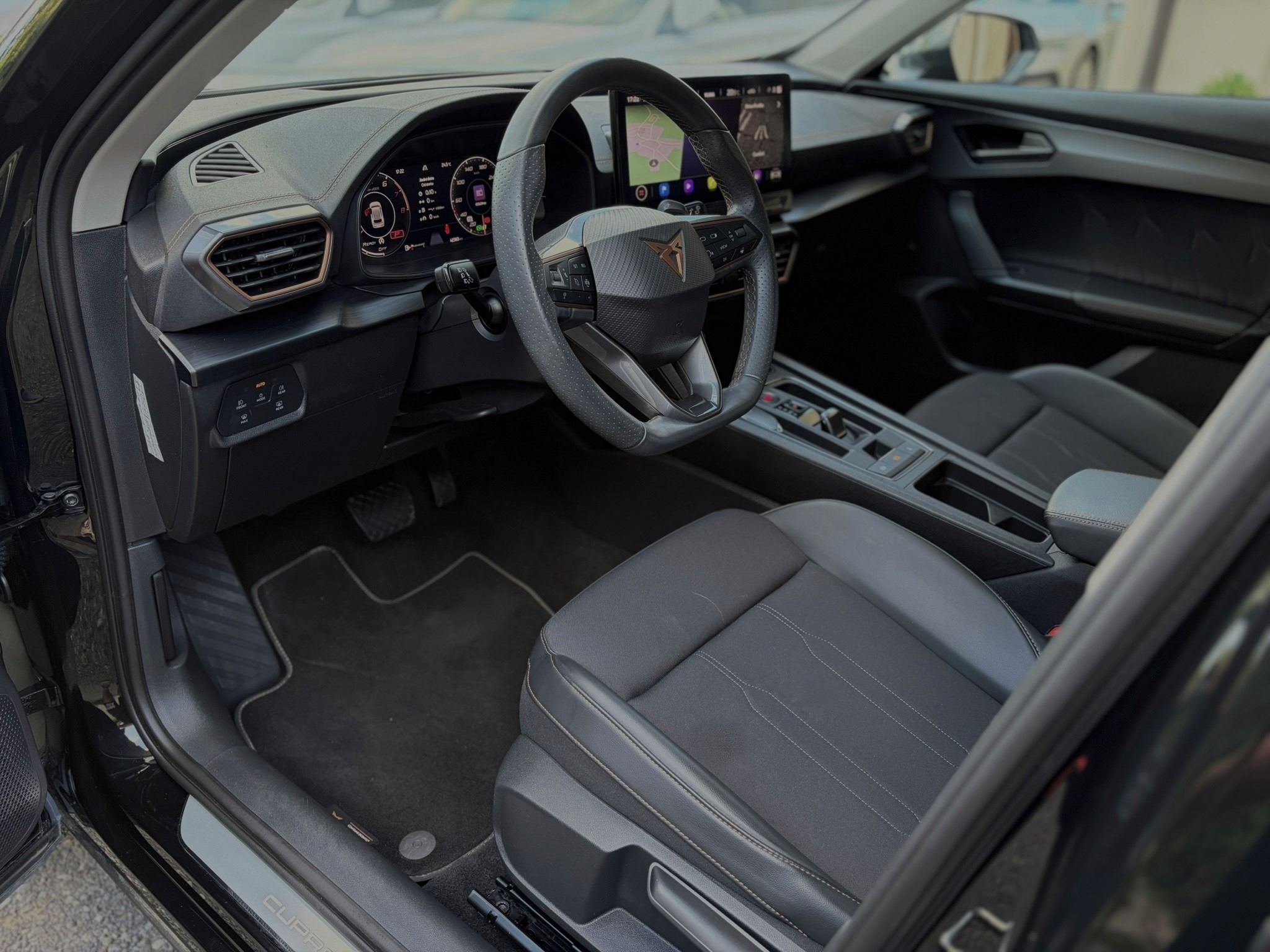 Cupra Formentor, 1.5TSI 110 kW. DSG 42 tis.km. - fotka 3