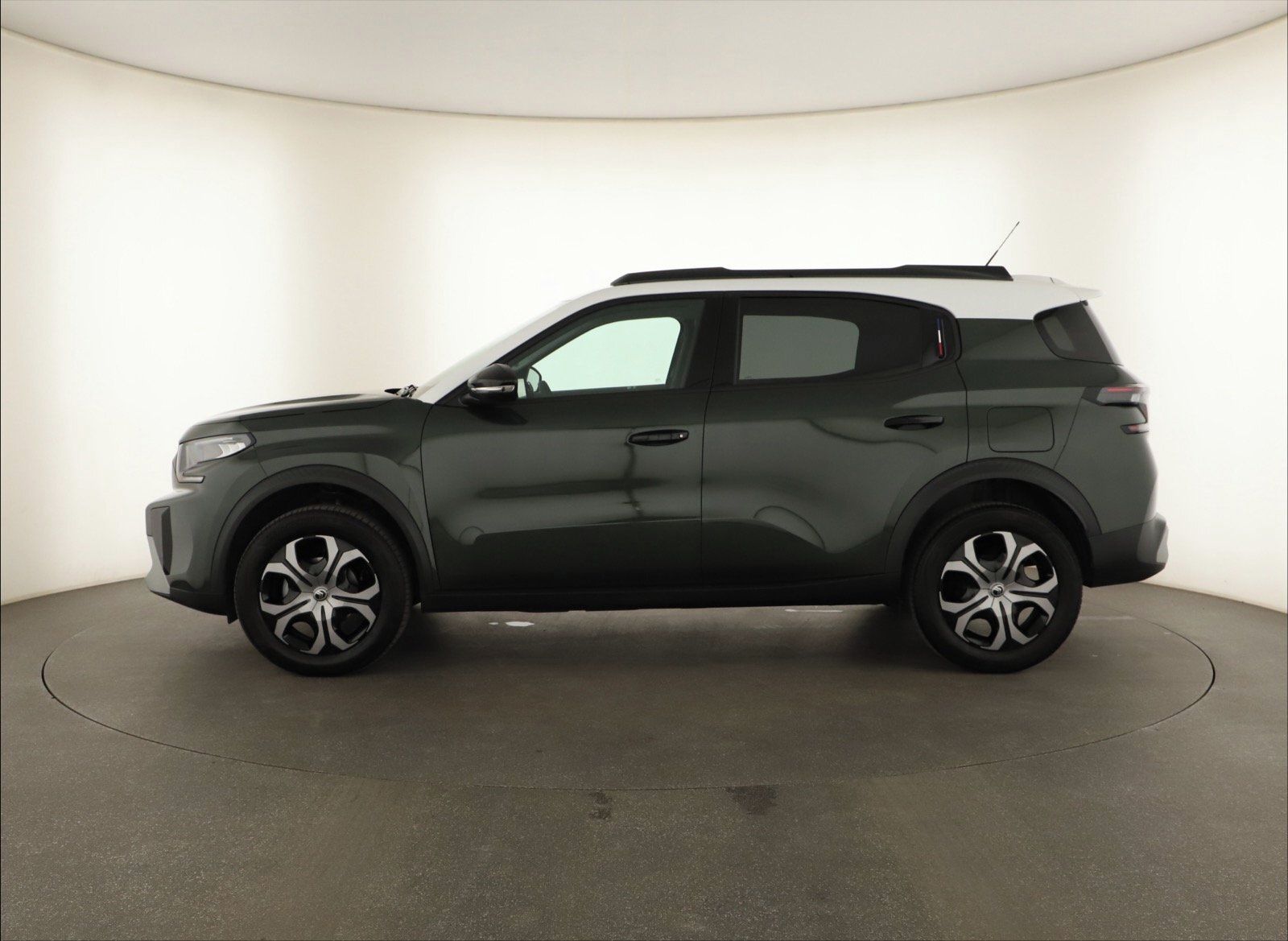 Citroën C3 Aircross, 1.2 PureTech, Záruka, ČR,1.maj - fotka 3