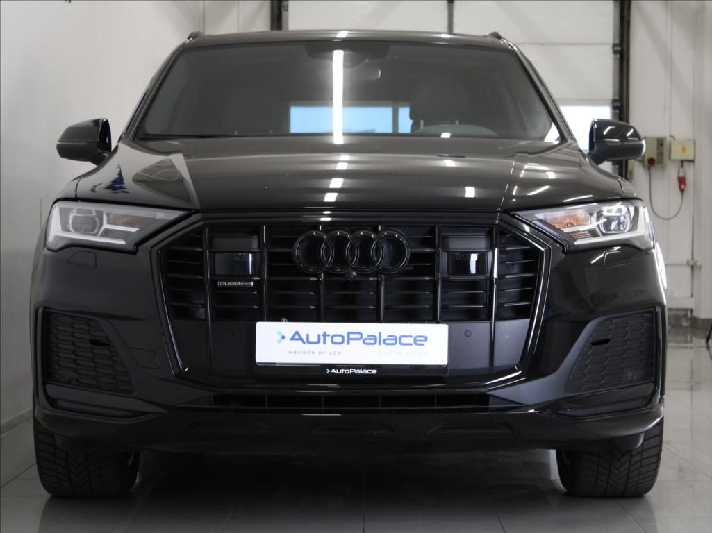 Audi Q7, 3,0 50TDi S-Line 36tkm. ČR - fotka 2