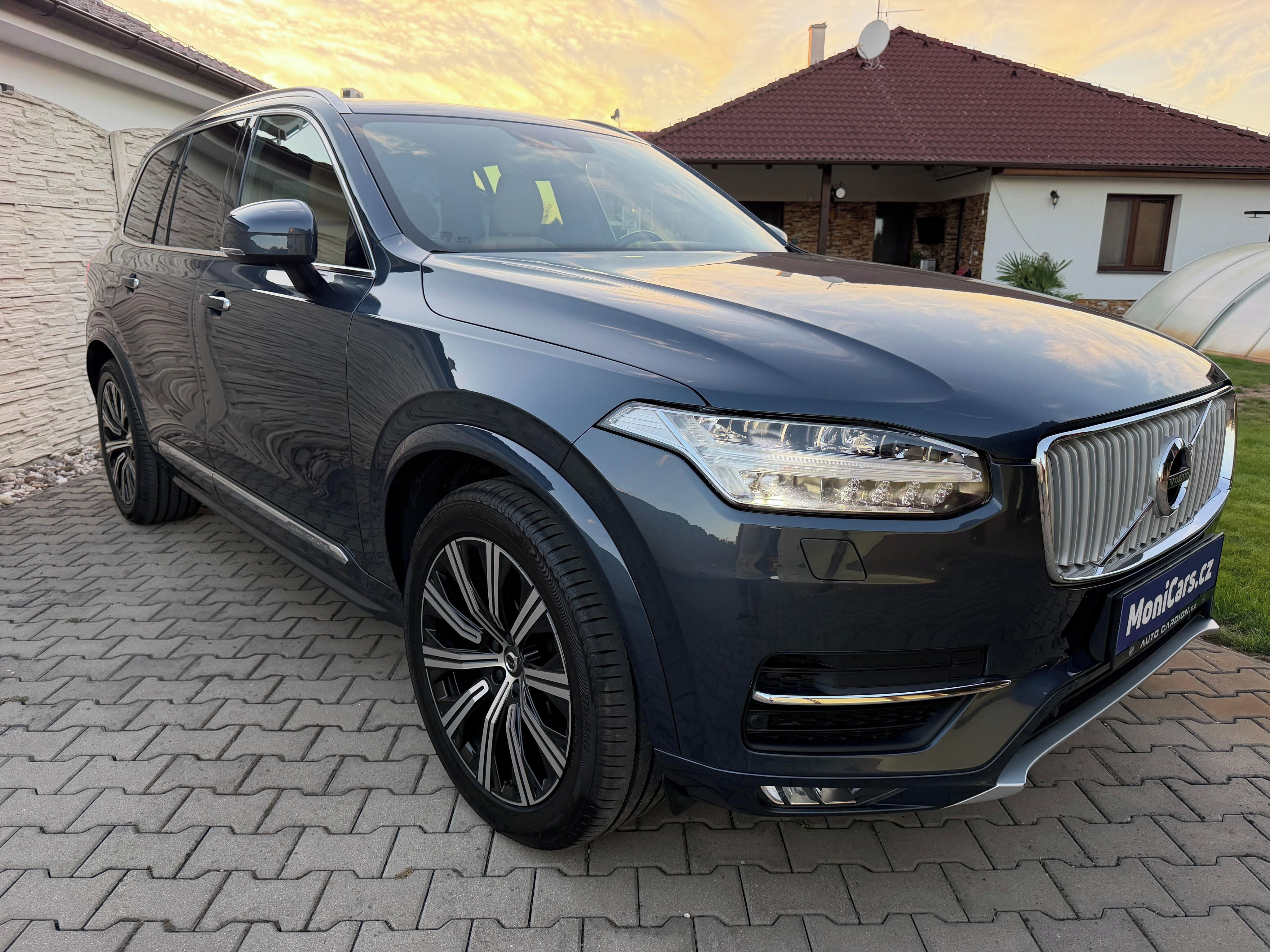 Volvo XC90, 2.0 D5 7 M, INSCRIP. VZDUCH - fotka 3