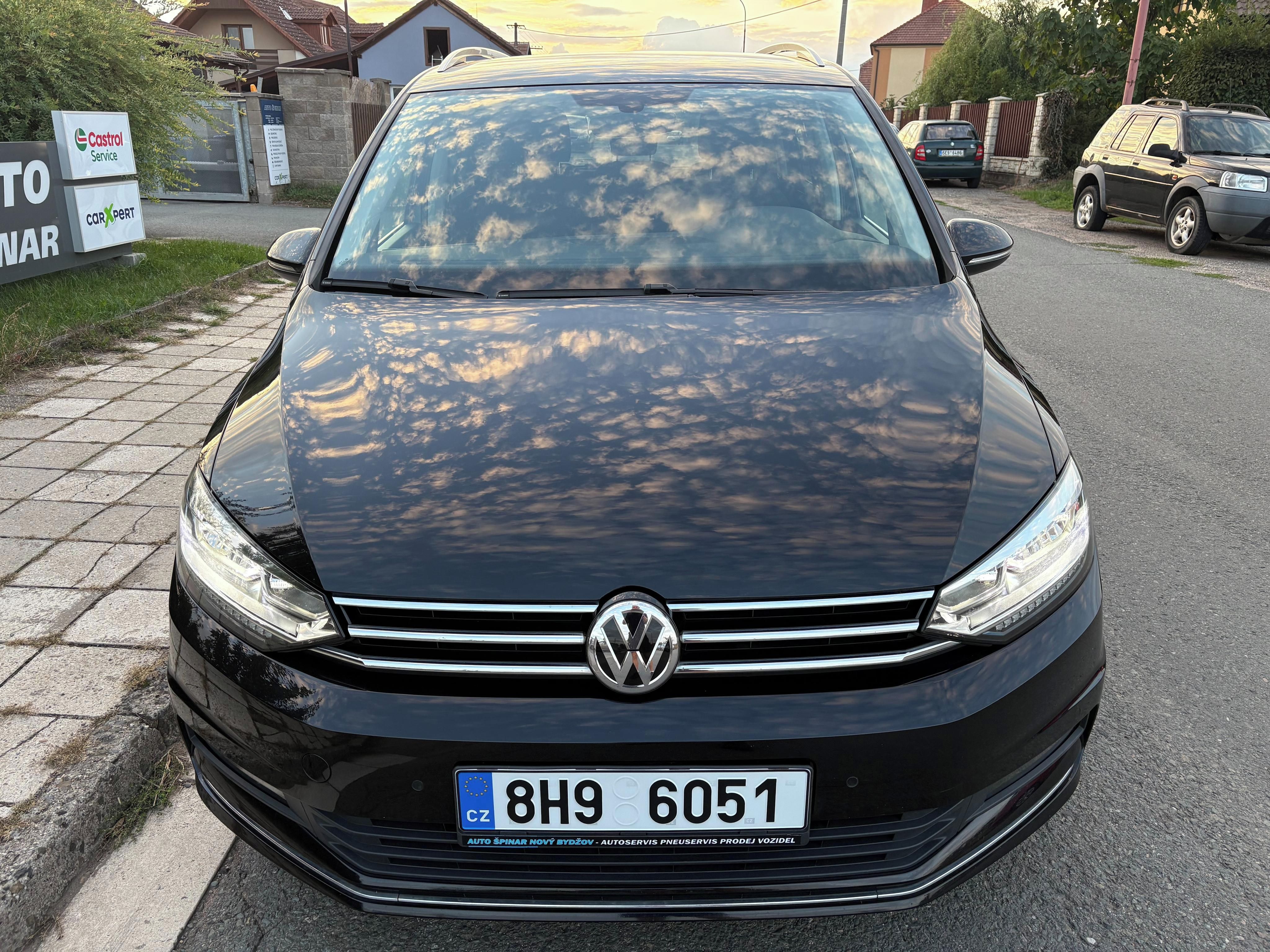 Volkswagen Touran - fotka 2