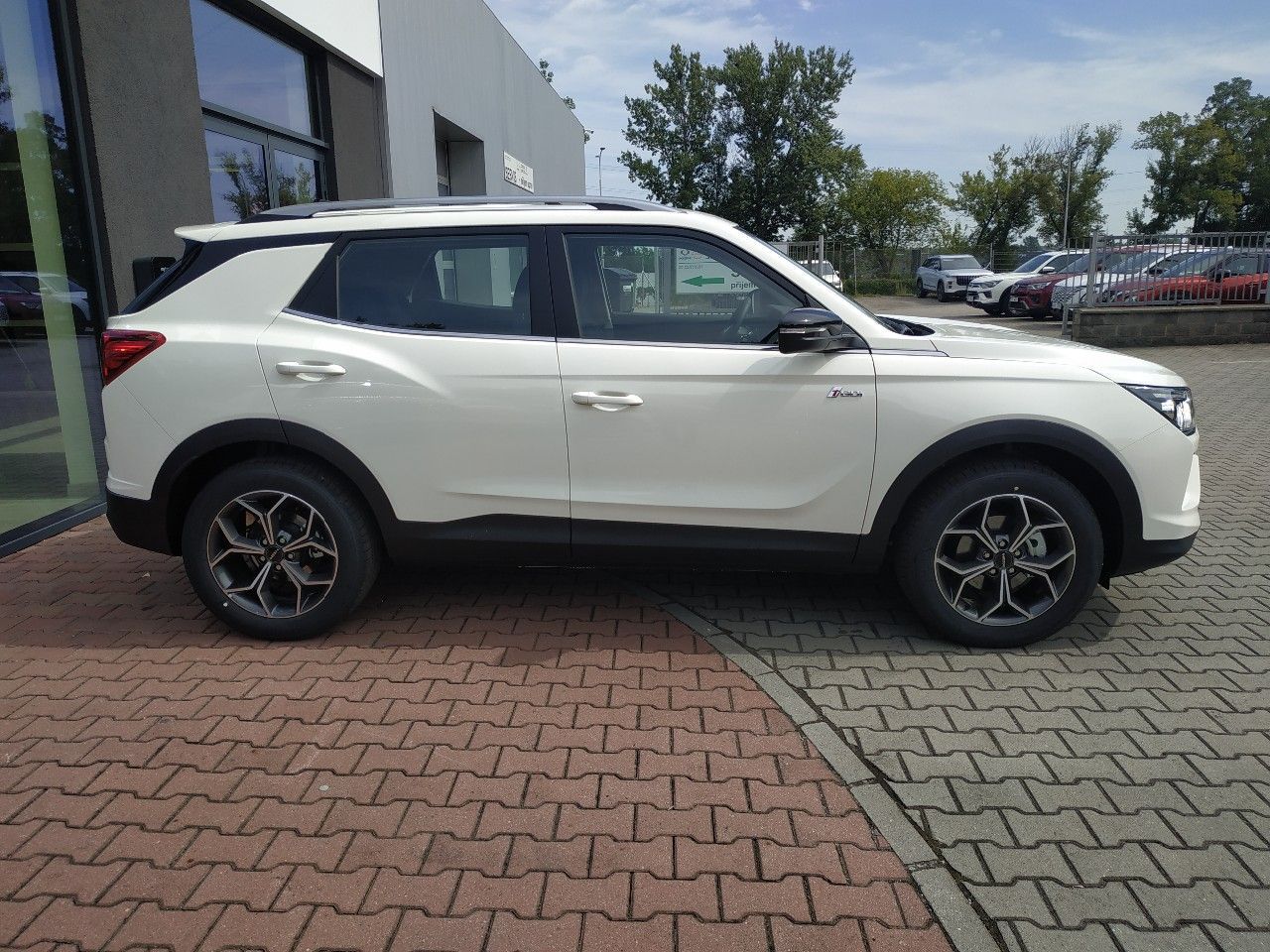 KGM Korando, 1.5T,CLUB,2WD,AT,SKLADEM - fotka 4