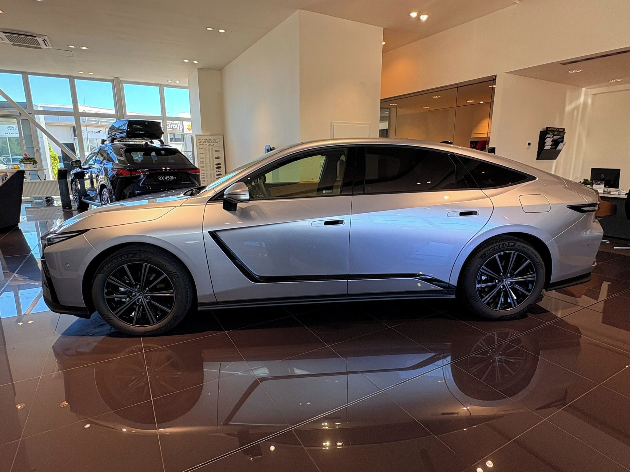 Lexus ES 300h, ES 300h Prestige Top 4x4 - fotka 4