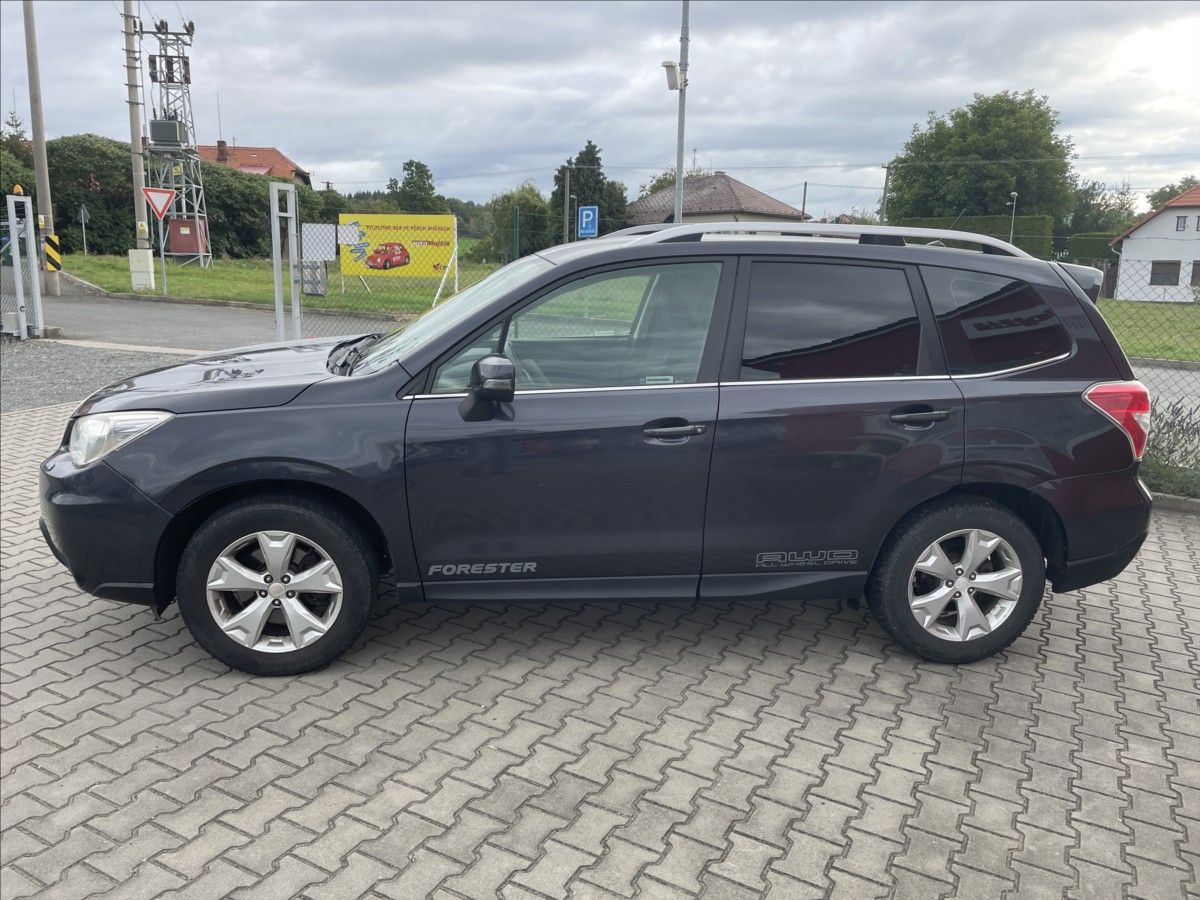 Subaru Forester, 2,0 D AWD KAMERA TZ PO SERVISU - fotka 5
