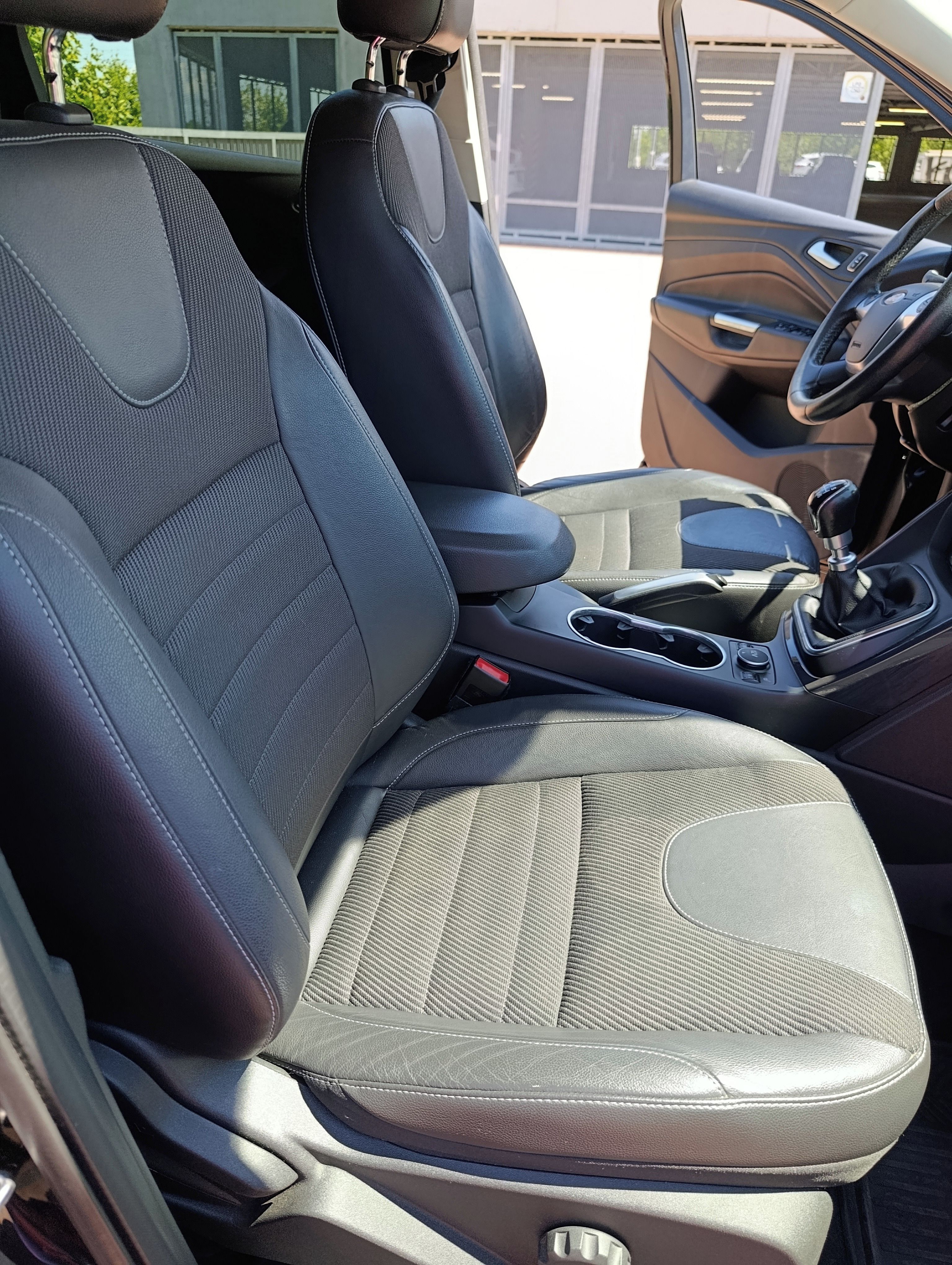 Ford Kuga - fotka 6