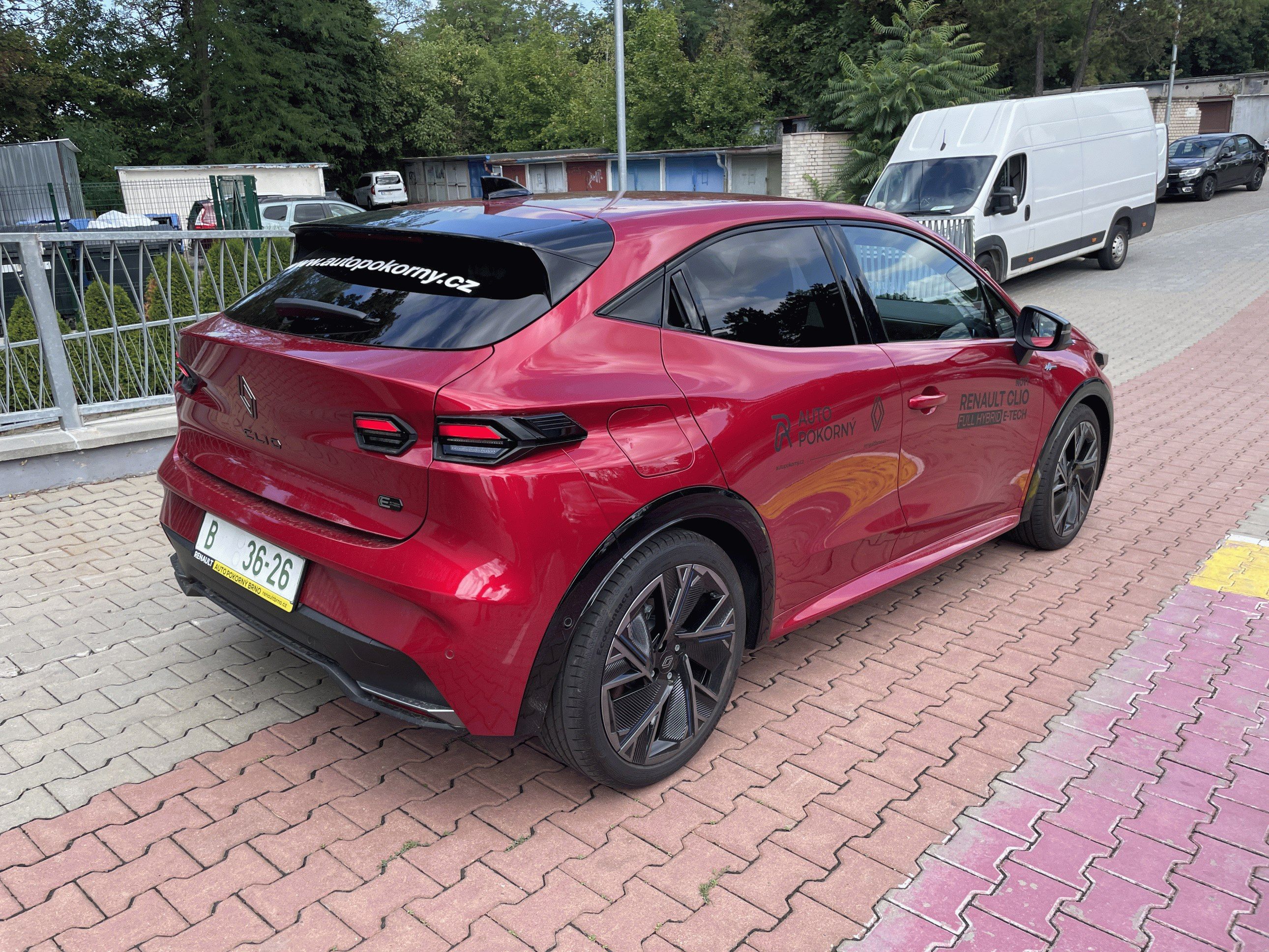 Renault Clio, esprit Alpine full hybrid E-Te - fotka 4