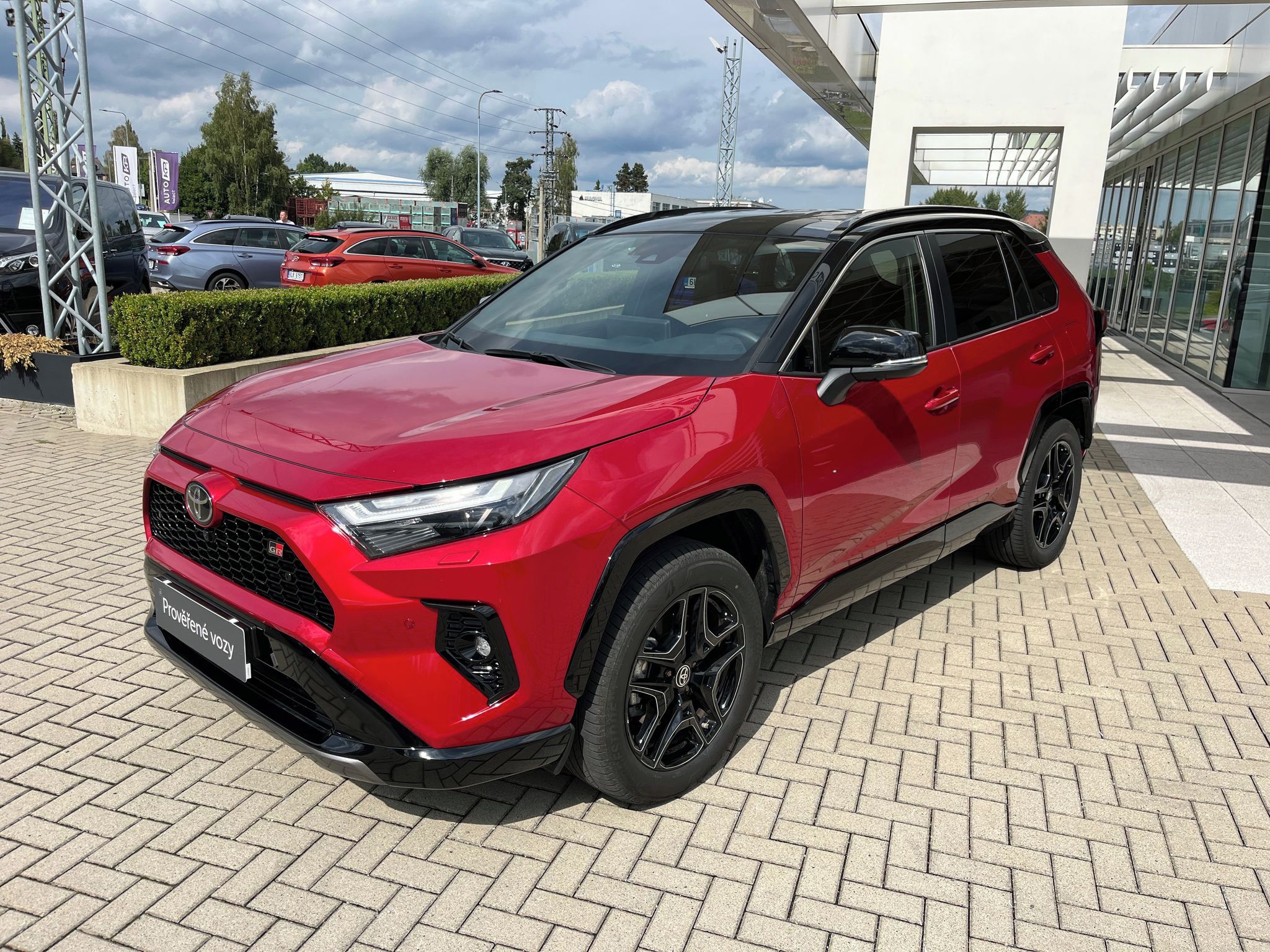 Toyota Rav4, 2.5 Hybrid e-CVT 4WD GR Sport - fotka 2