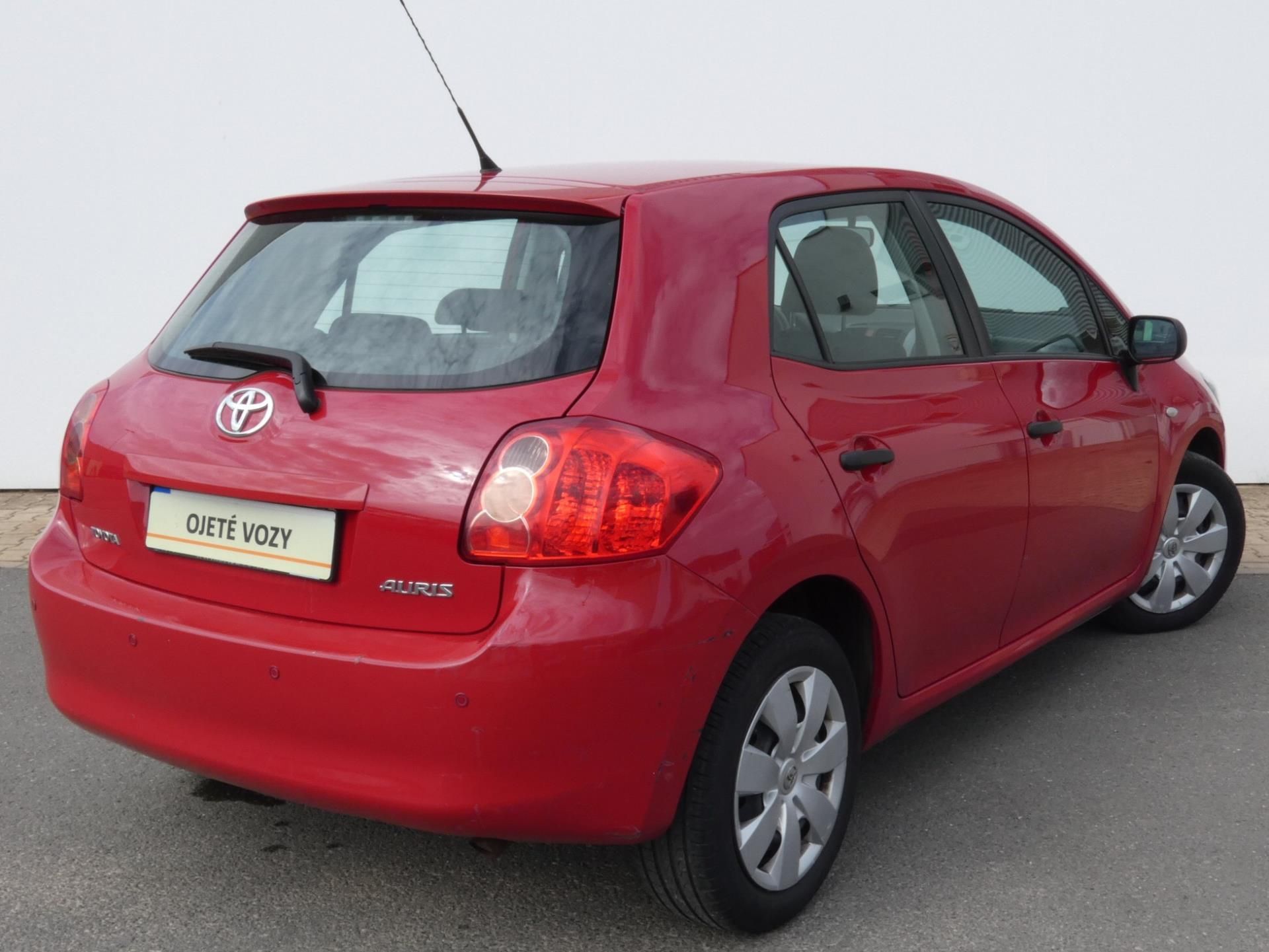 Toyota Auris, 1,6 91KW - fotka 2