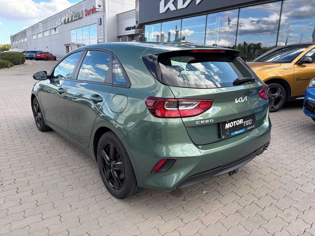 Kia Cee´d, 1.5 T-GDi Exclusive 118kW - fotka 4