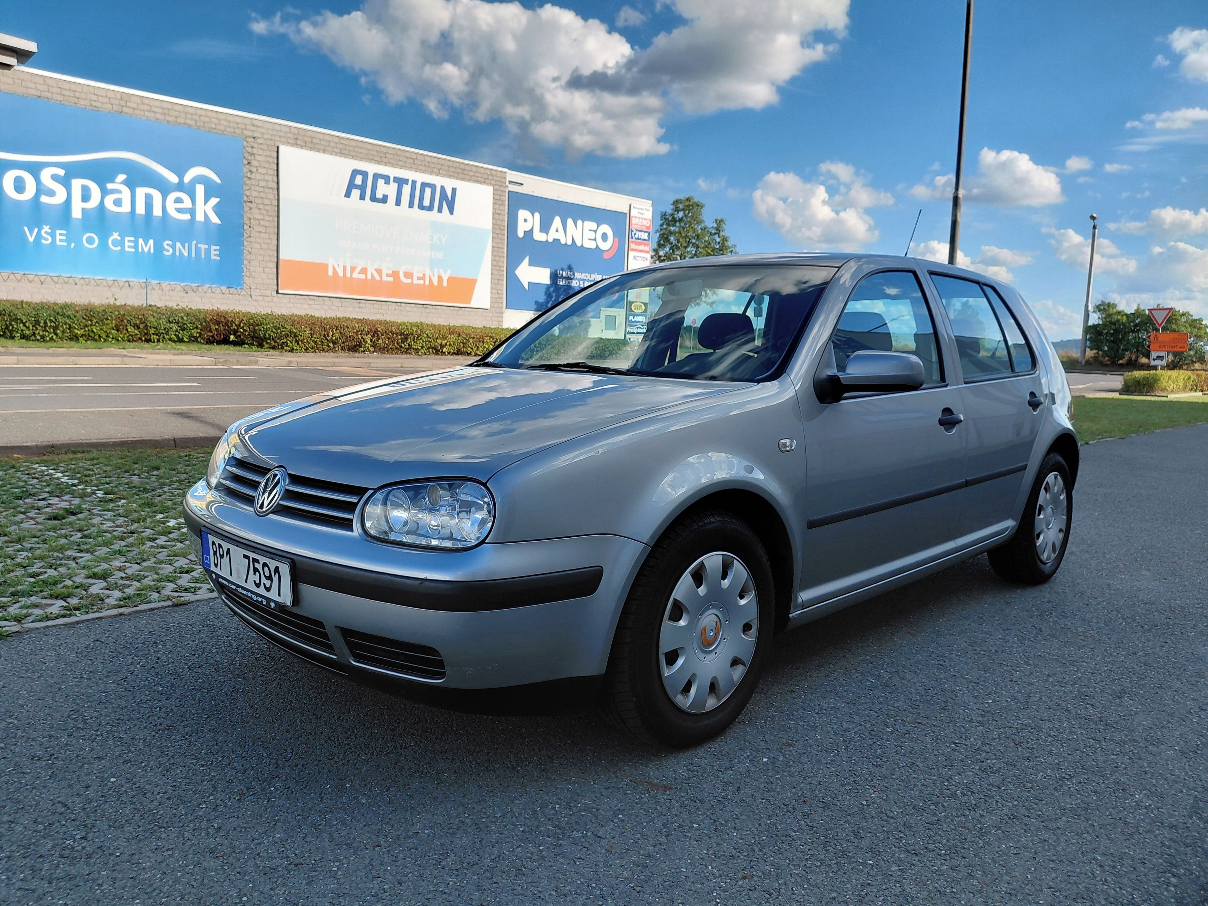 Volkswagen Golf, 1.4 16V 55KW 2.MAJ,NOVÁ STK - fotka 3