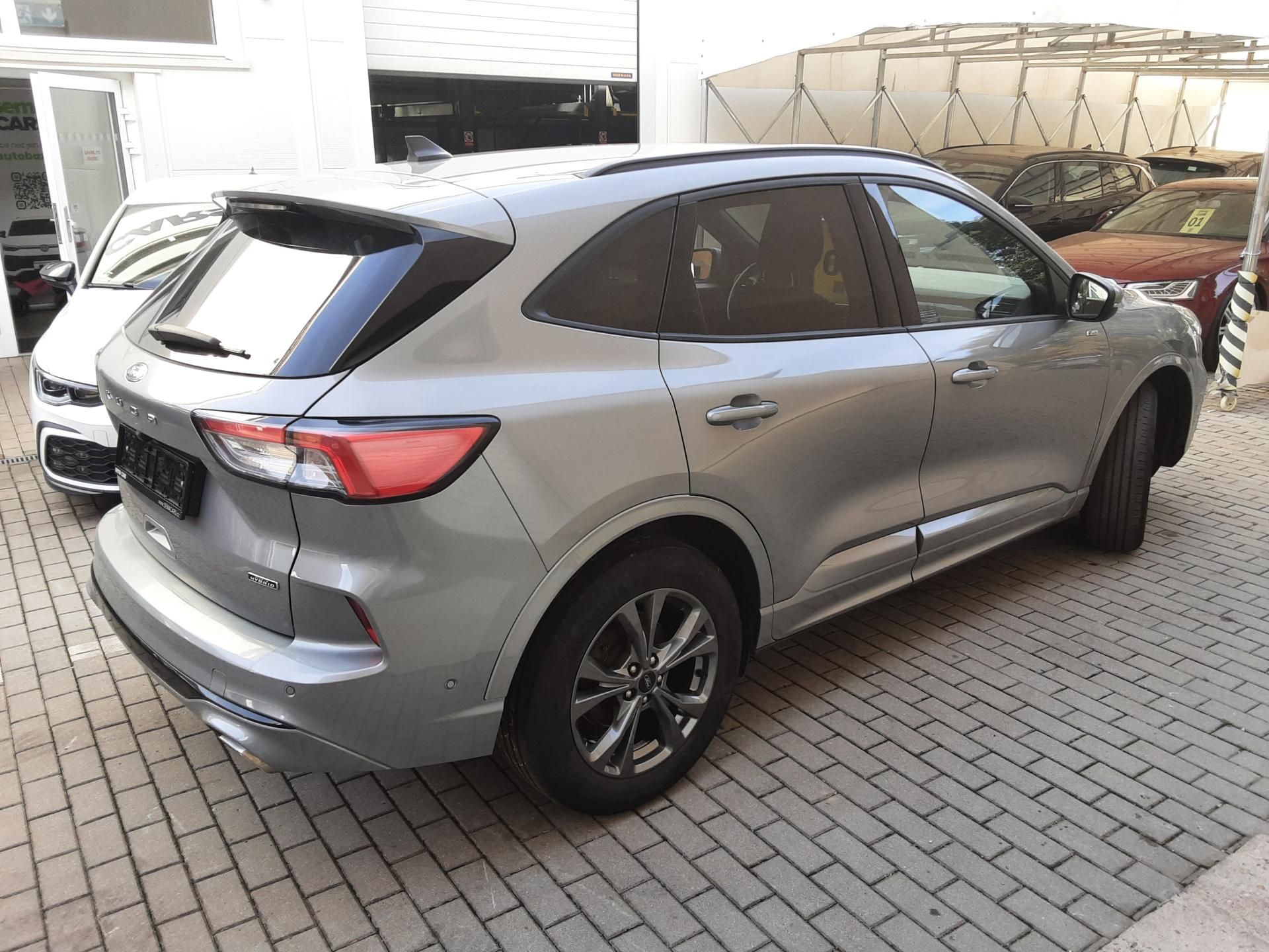 Ford Kuga, 2.5i PHEV 165 kW ST-line AT TZ - fotka 2