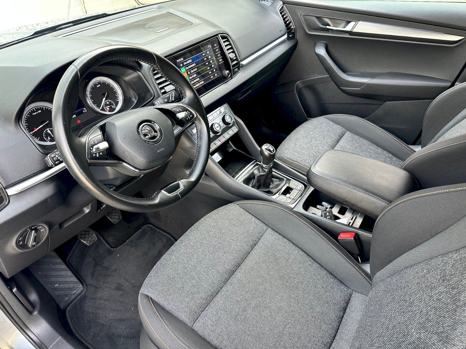 Škoda Karoq, 1.0 TSI 81 kW Ambition - fotka 6