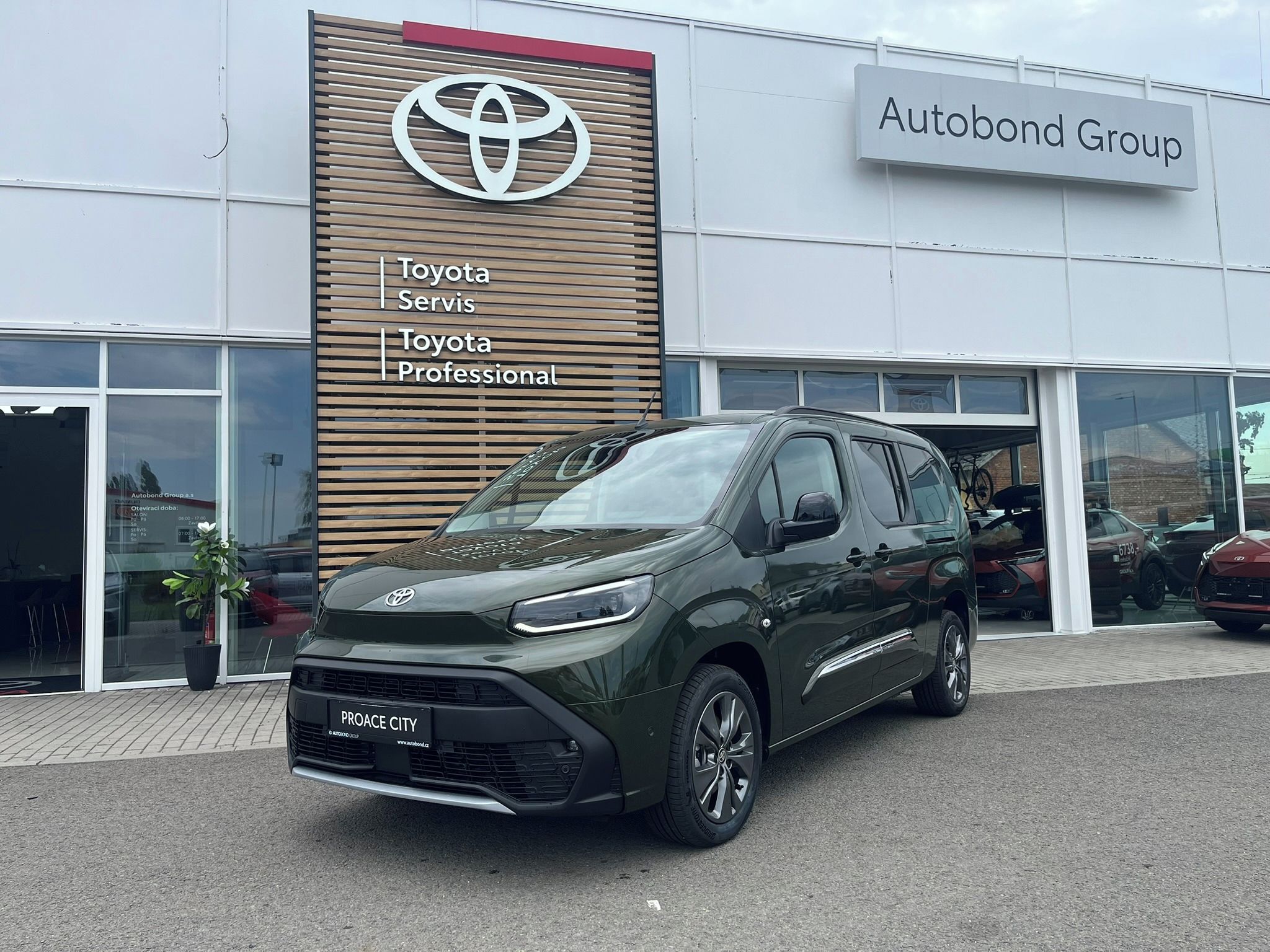 Toyota Proace City Verso, 1.5L VIP 130k 8AT
