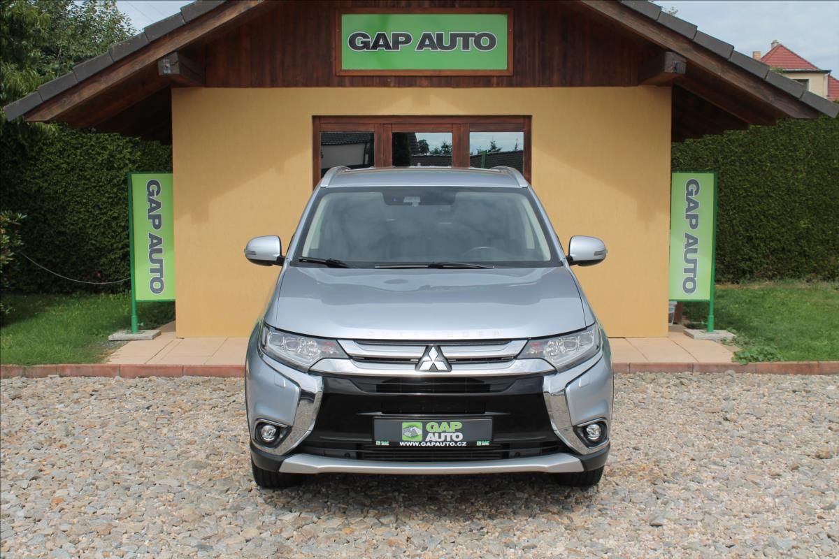 Mitsubishi Outlander, 2.2 DI-D 110kW 4X4 7-MÍST DPH - fotka 2