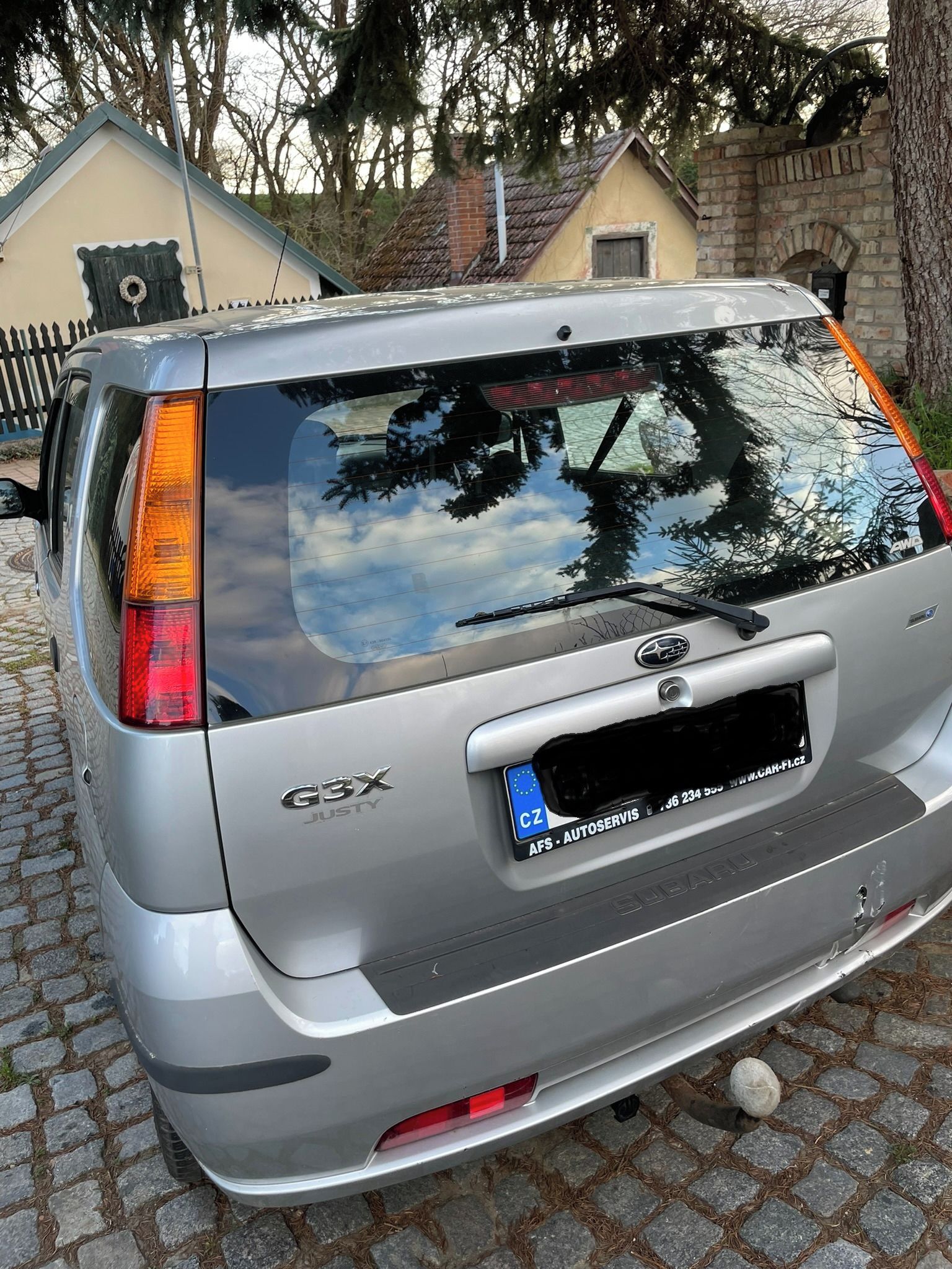 Subaru Justy - fotka 4
