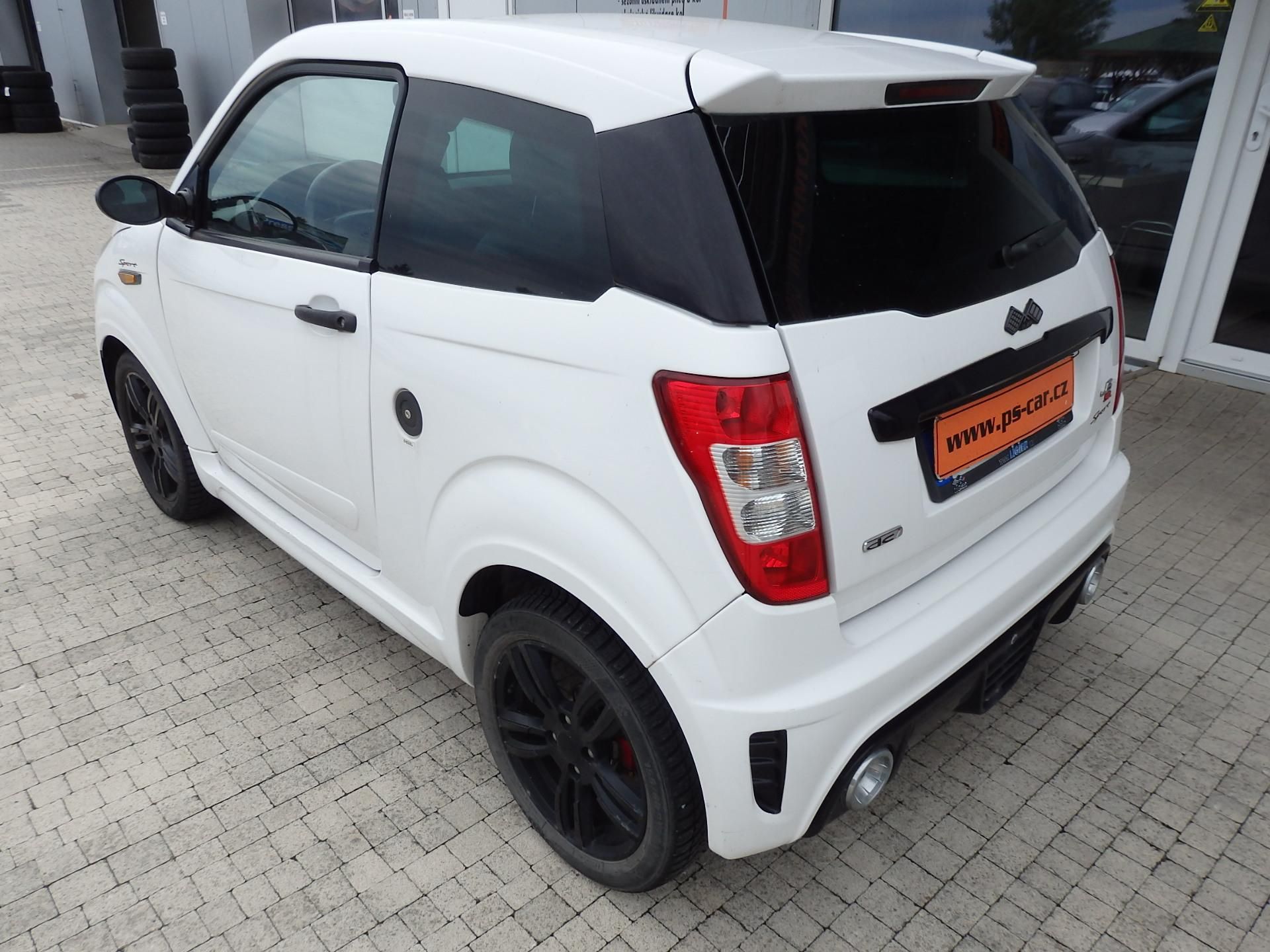 Ligier JS 50 L, 0.5 DCI - fotka 5